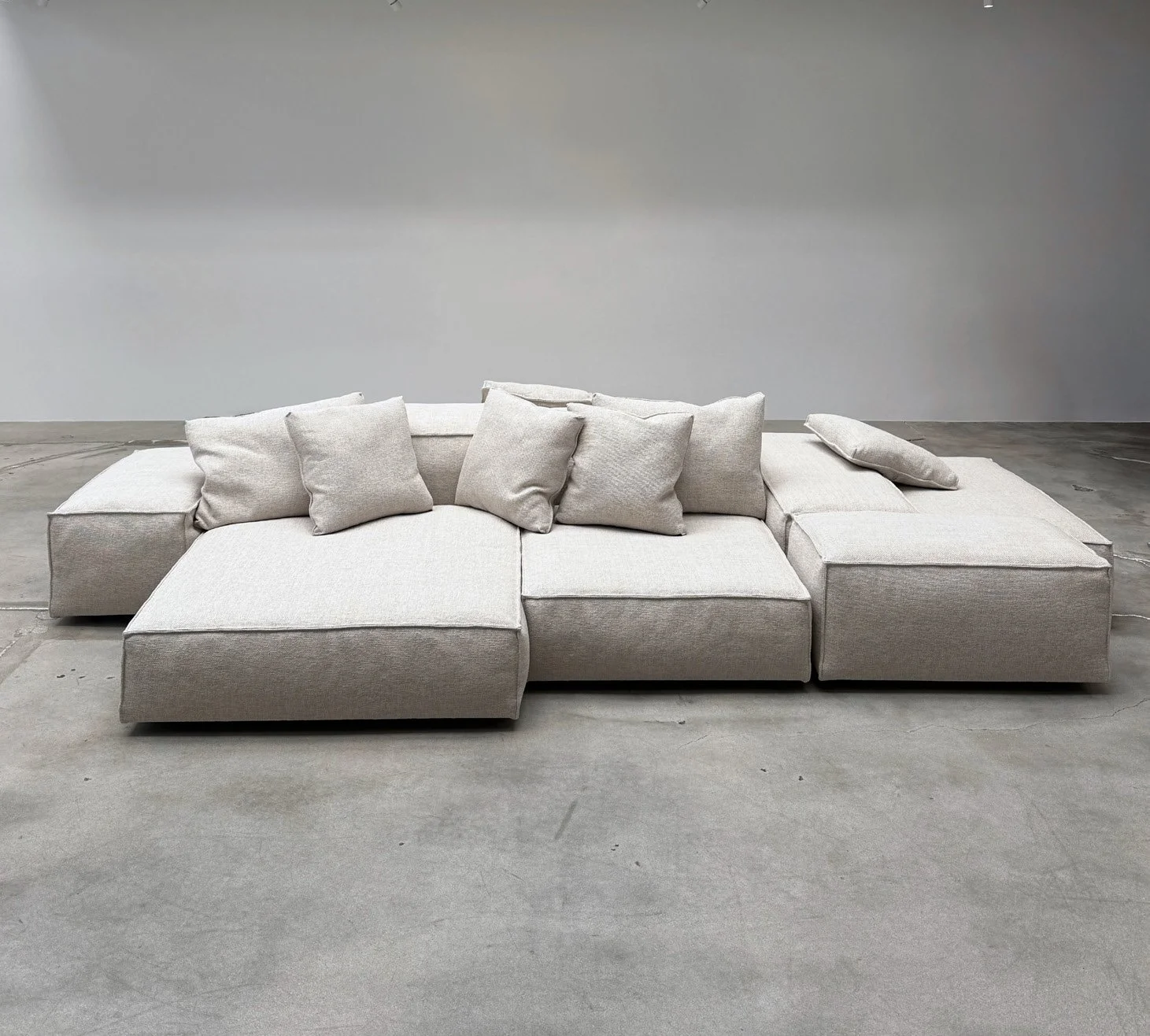 Graye - Available - Extrasoft -Lyon 71d.jpeg