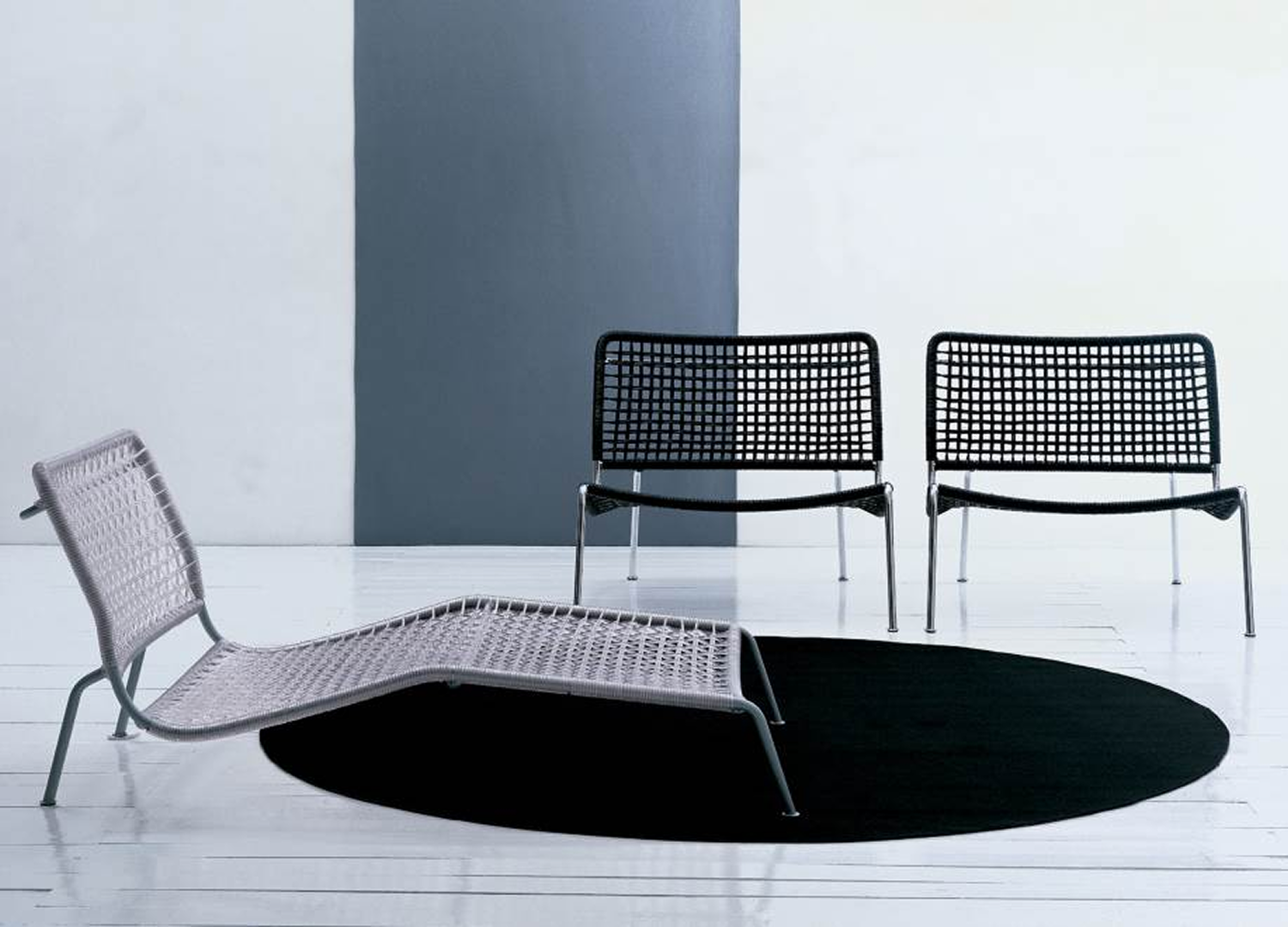 Frog Chair contemporary accent seat with distinctive rounded structure