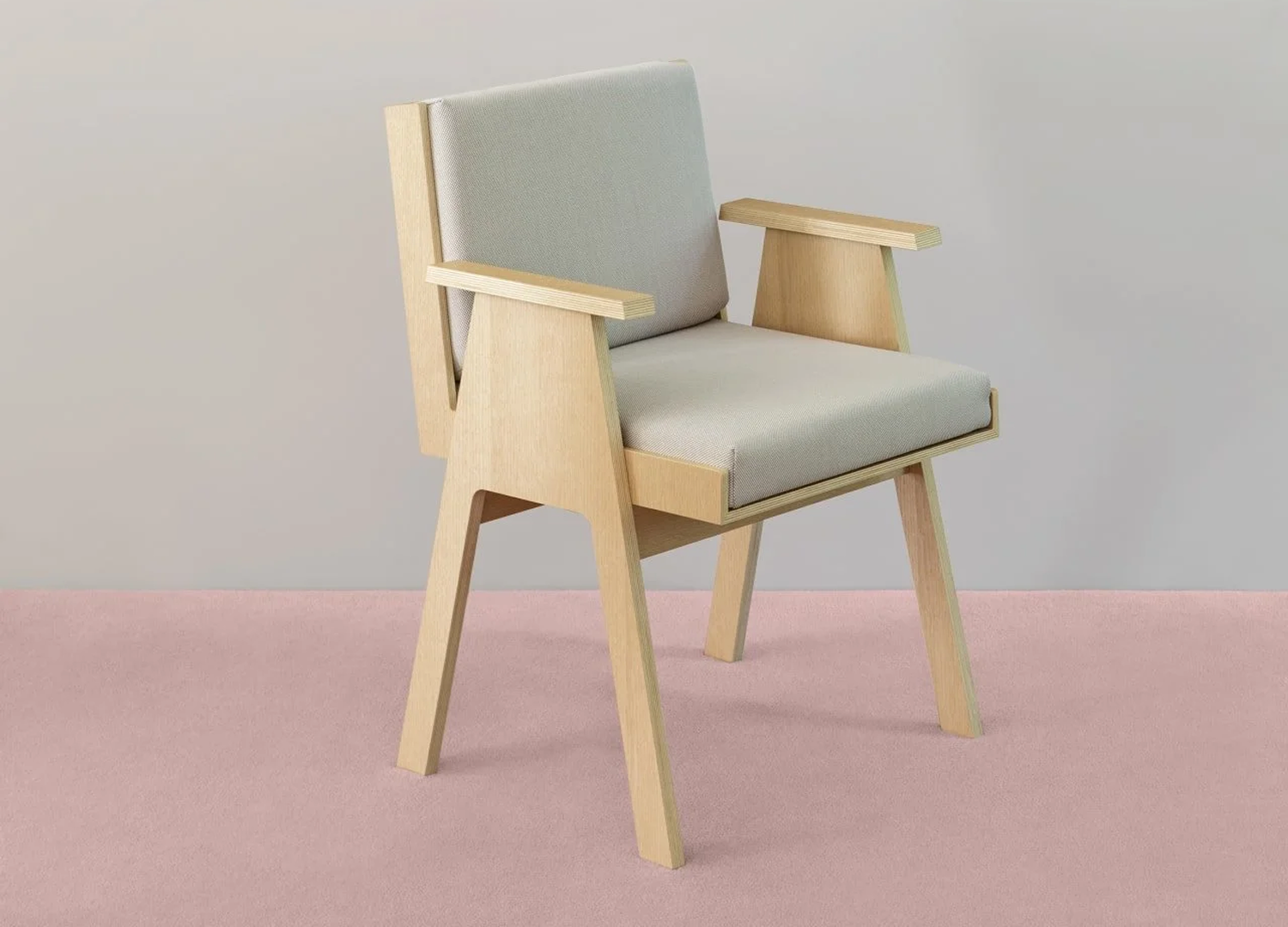 CLUB 44 designer chair with inverted V support and refined finish