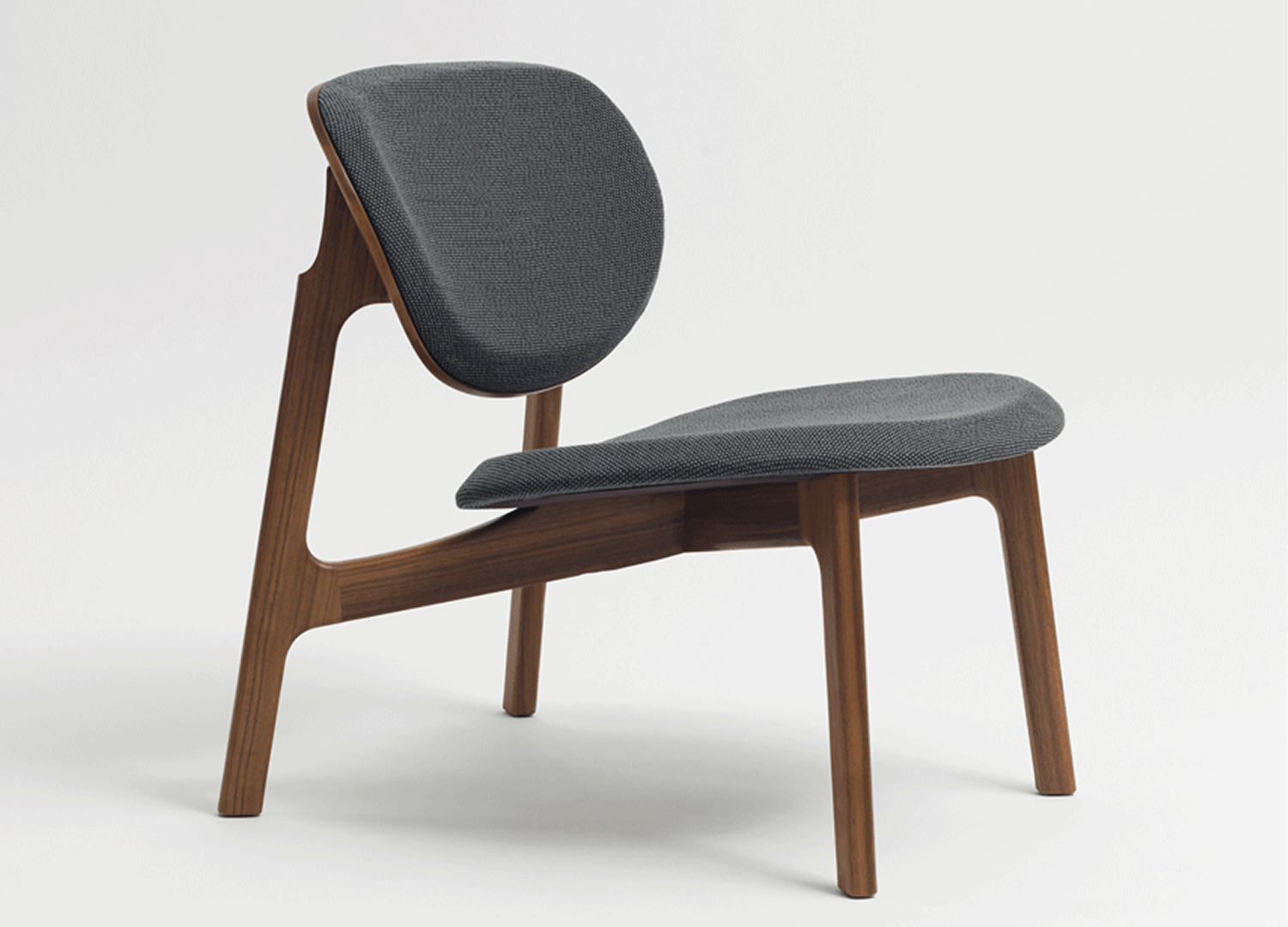 ZENSO LOUNGE chair with solid frame and upholstered back