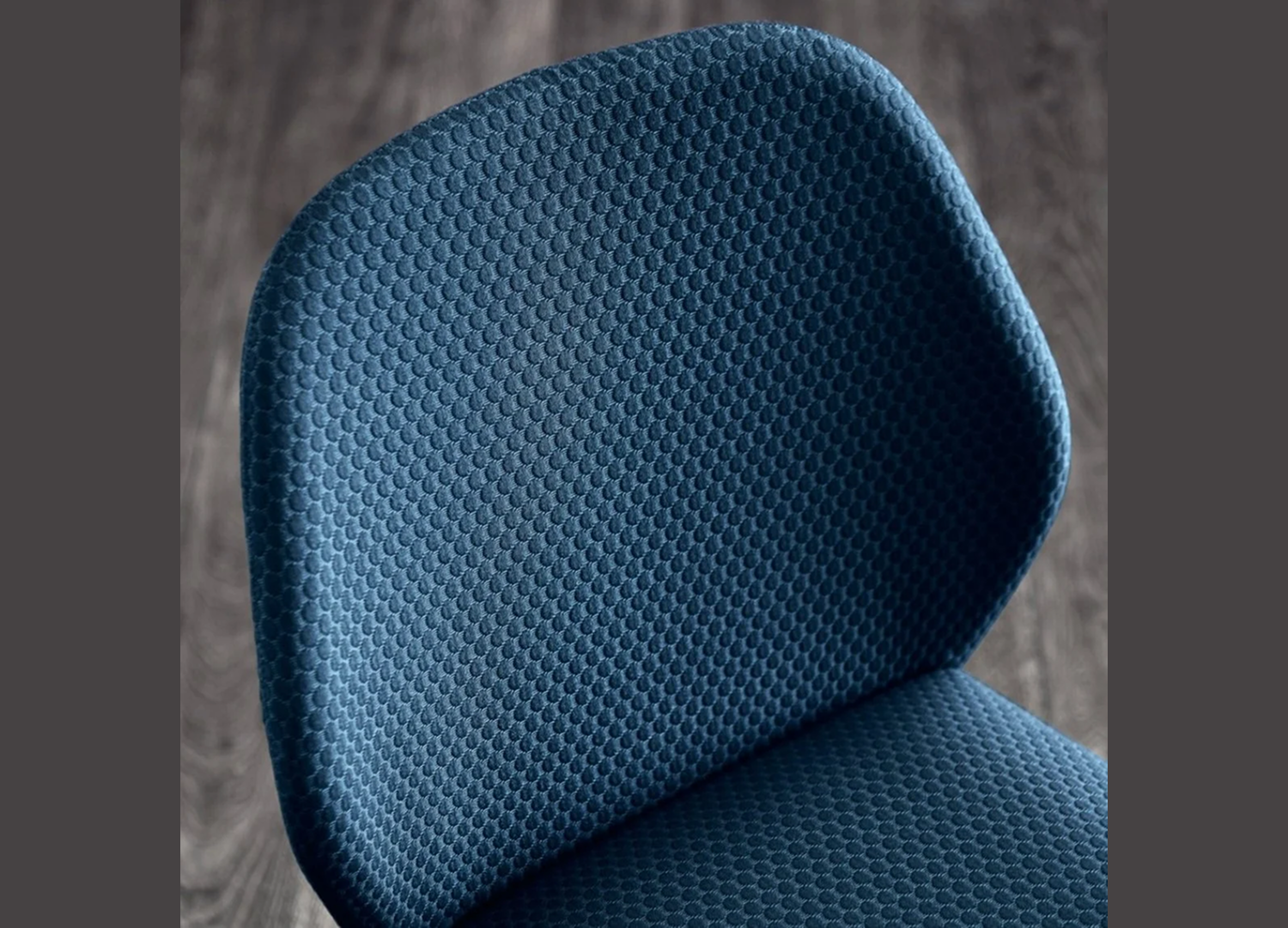 DUMBO designer chair with eco pelle upholstery