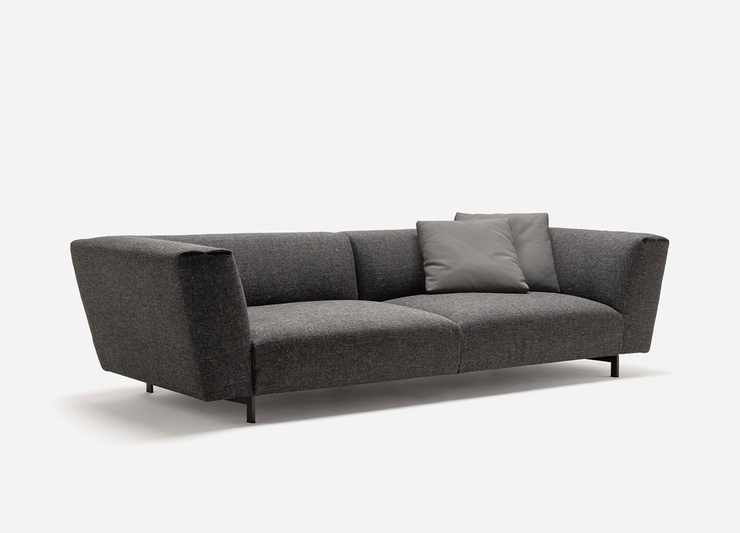 NEERA Italian modular sofa with upholstered plywood frame