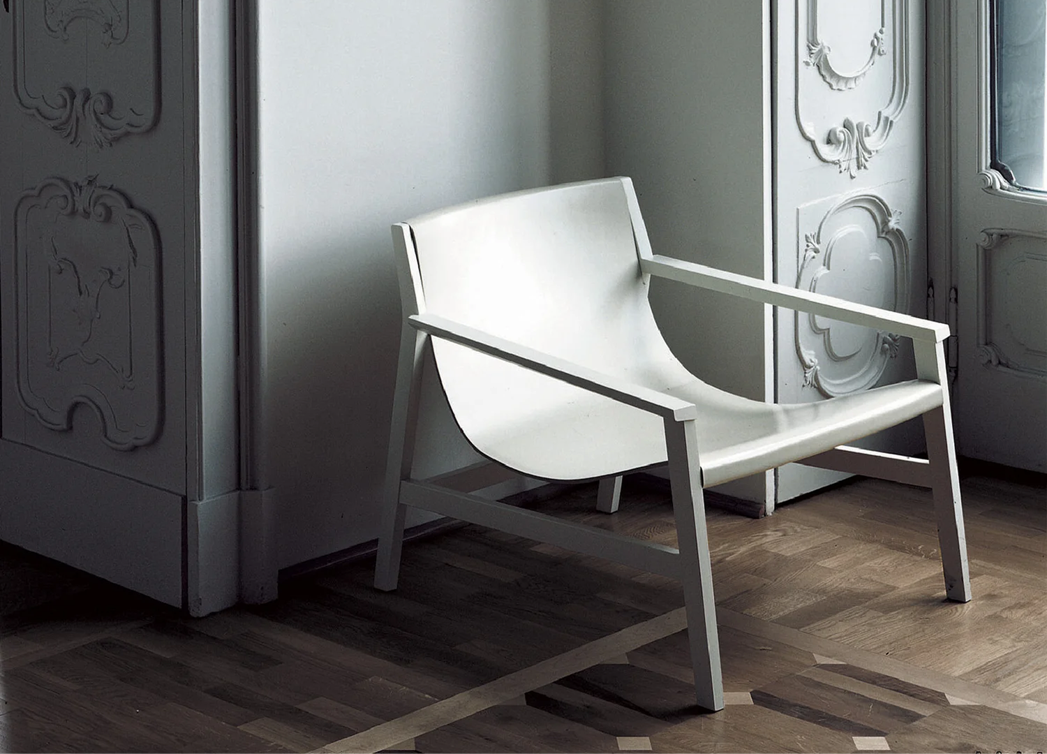 SDRAIO Italian designer lounge chair crafted in saddle leather