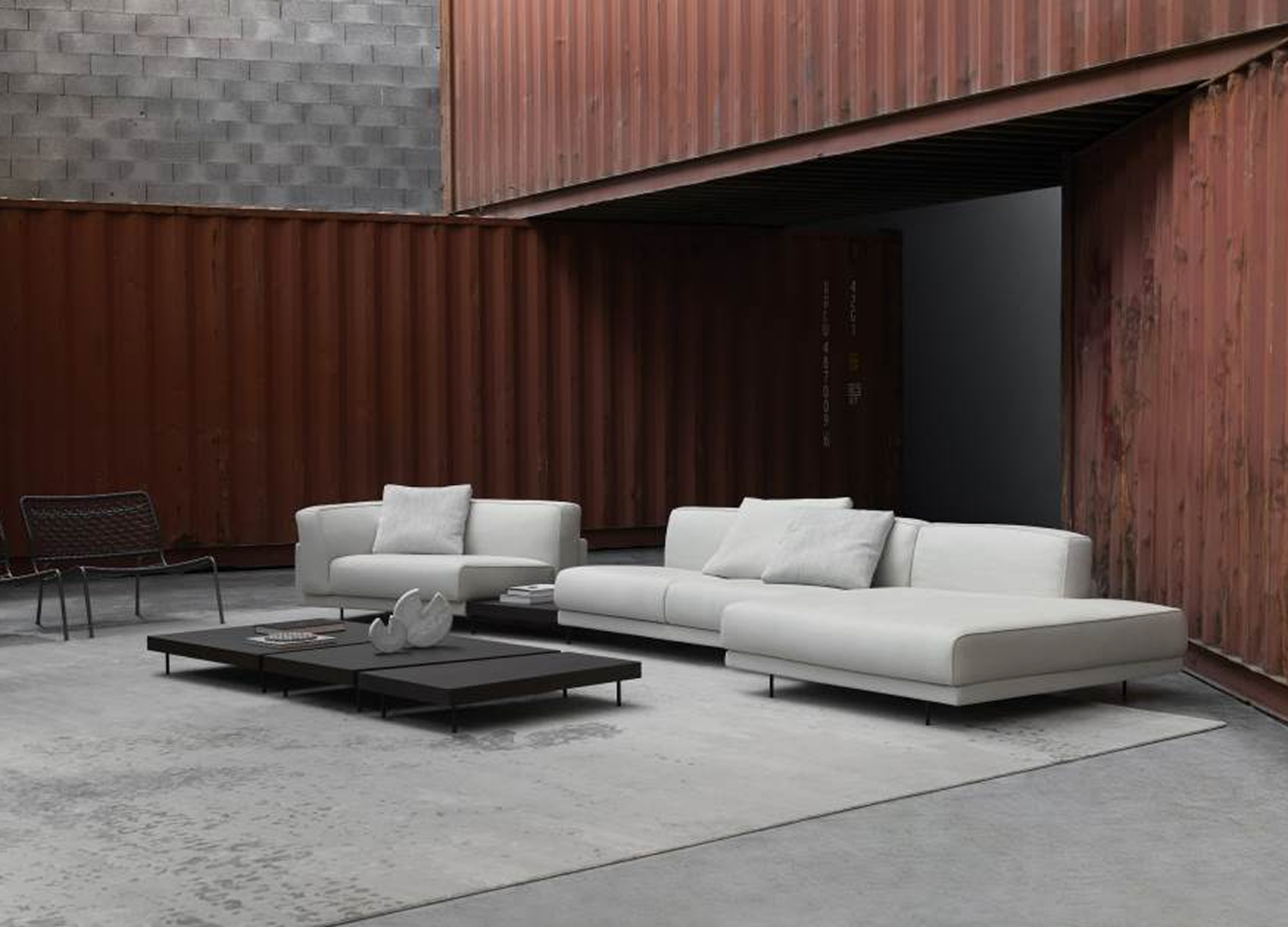 ECHOO SYSTEM Italian modular sofa designed by Piero Lissoni