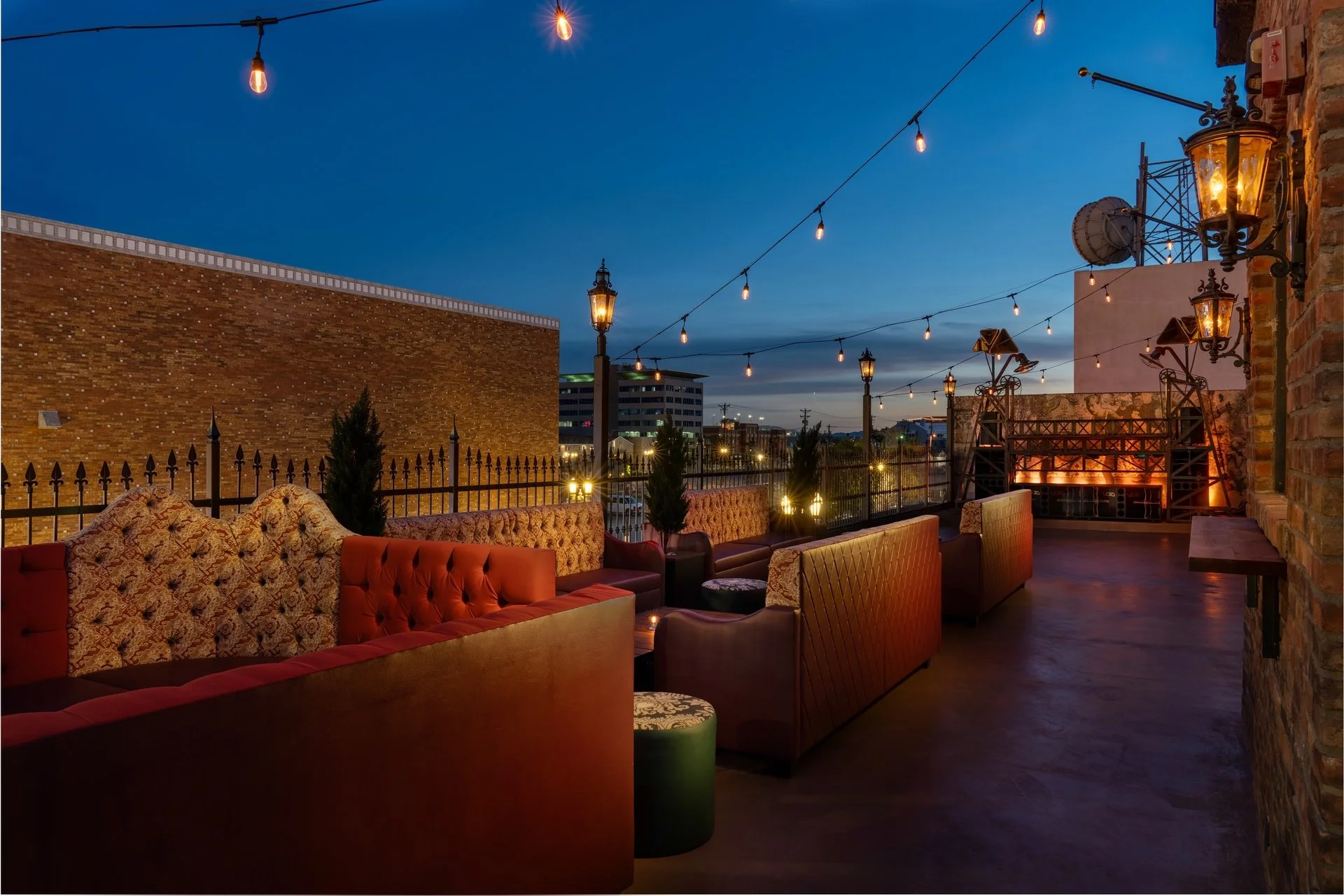 Commonwealth 5 - Anthony Mair.jpg