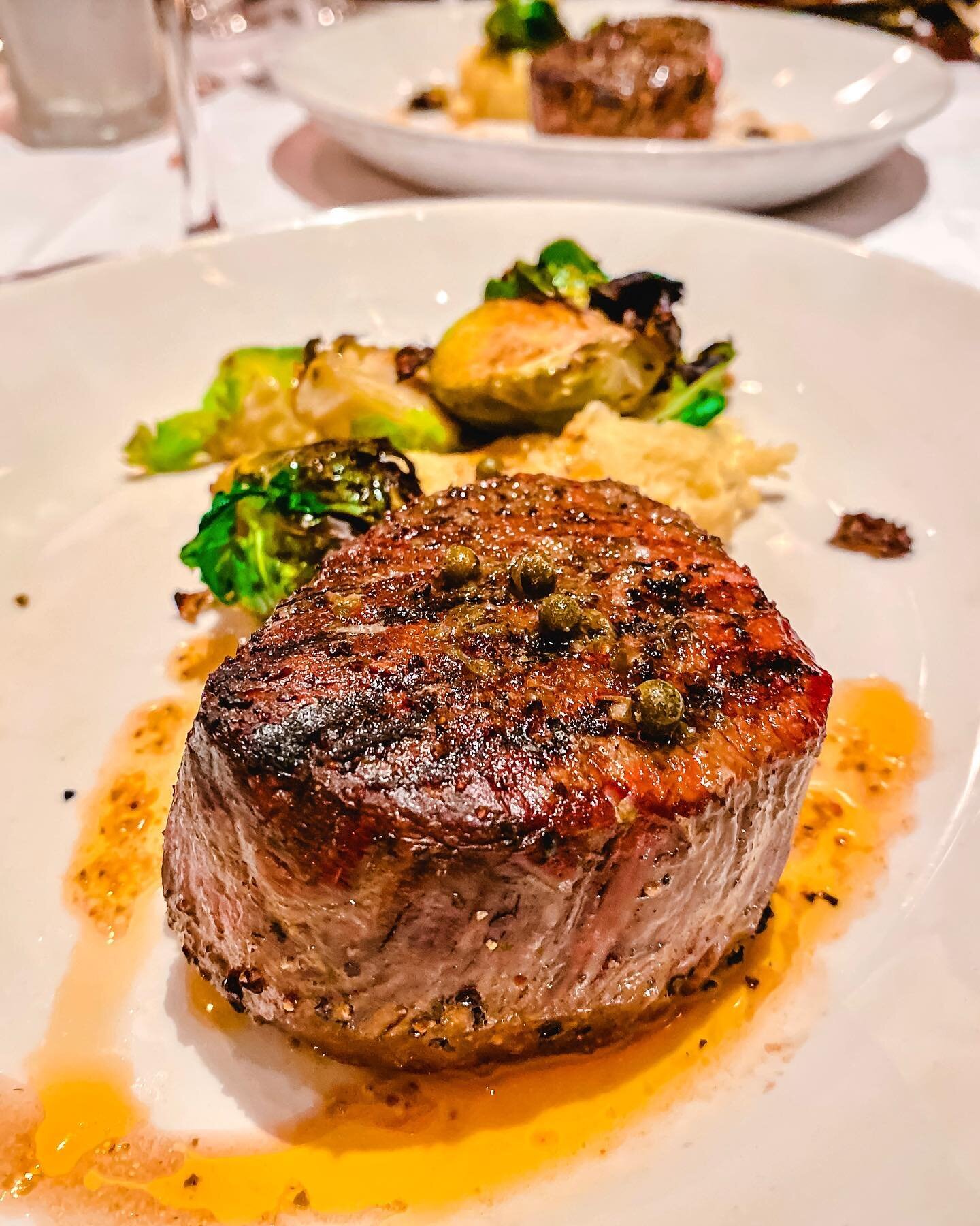 🧑🏾&zwj;🍳 $100 STEAKHOUSE GIVEAWAY 🧑🏾&zwj;🍳 I think everyone could use a little bit of happiness and excitement right now so I&rsquo;m partnering with one of my favorite restaurants in Raleigh to giveaway a $100 gift card so you can feel fancy a