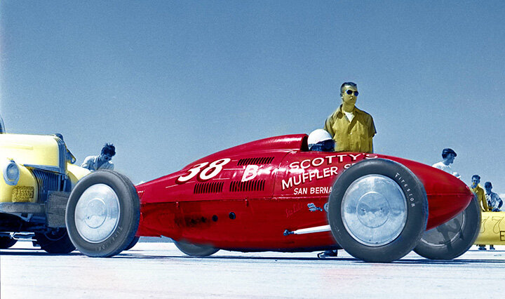 Scotty's Muffler tank sported more aluminum discs.