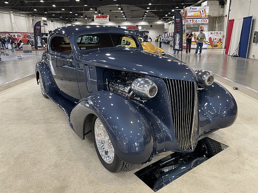Patricia &amp; Neil Braun's '37 Buick Coupe