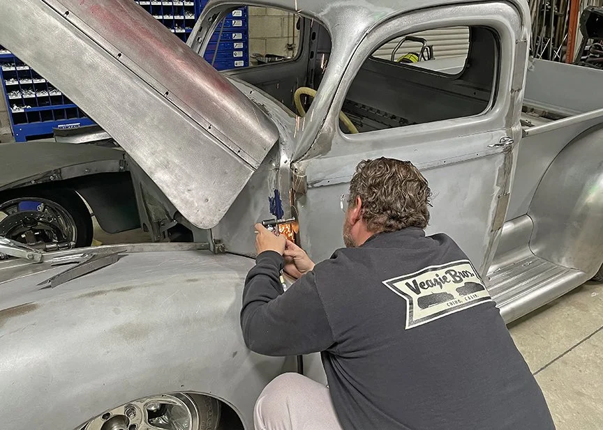 Evin reformed the side of the cowl