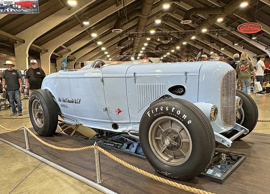 After immigrating from Czechoslovakia, Stanley and Daisy Chavik displayed their latest blown Ardun Roadster for the AMBR class.