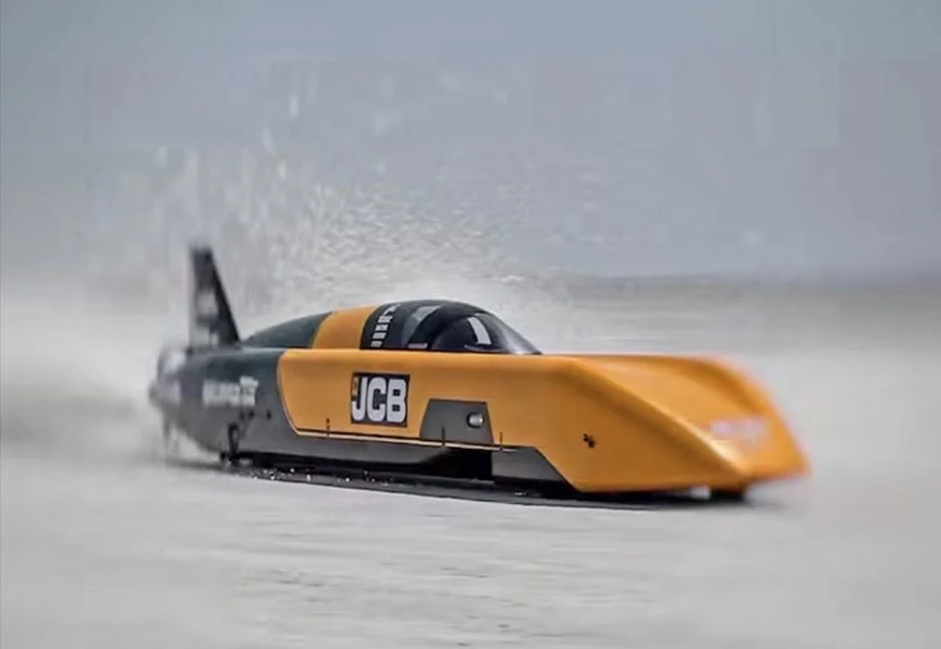 1-JCB.jpg