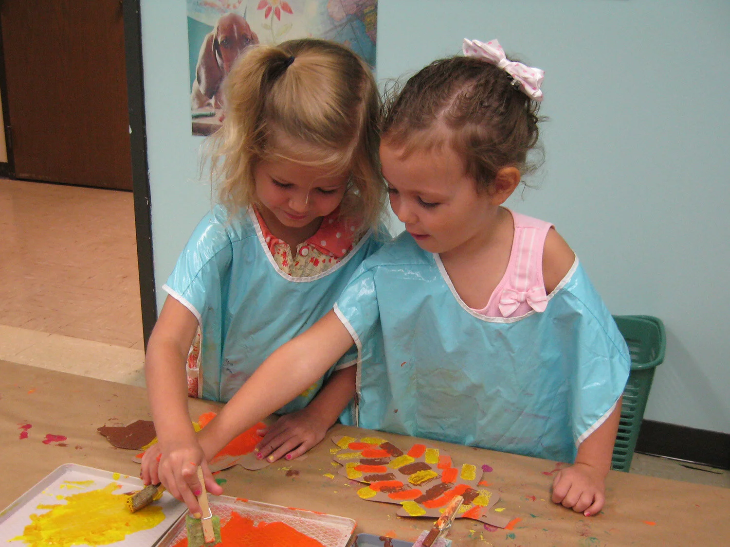 gingerbread-house-preschool-zionsville-learning-painting.jpg