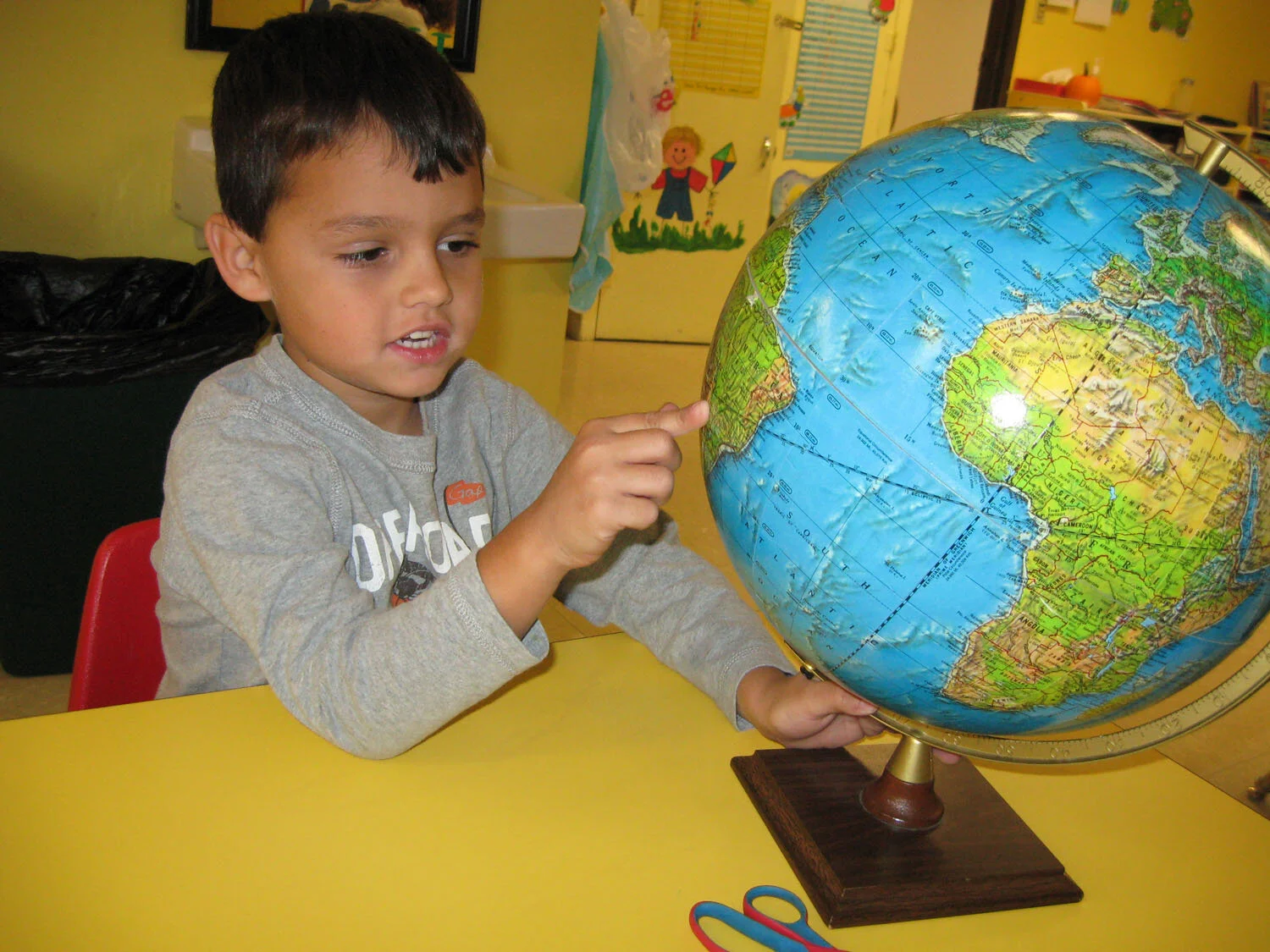 gingerbread-house-preschool-zionsville-world-geography.jpg