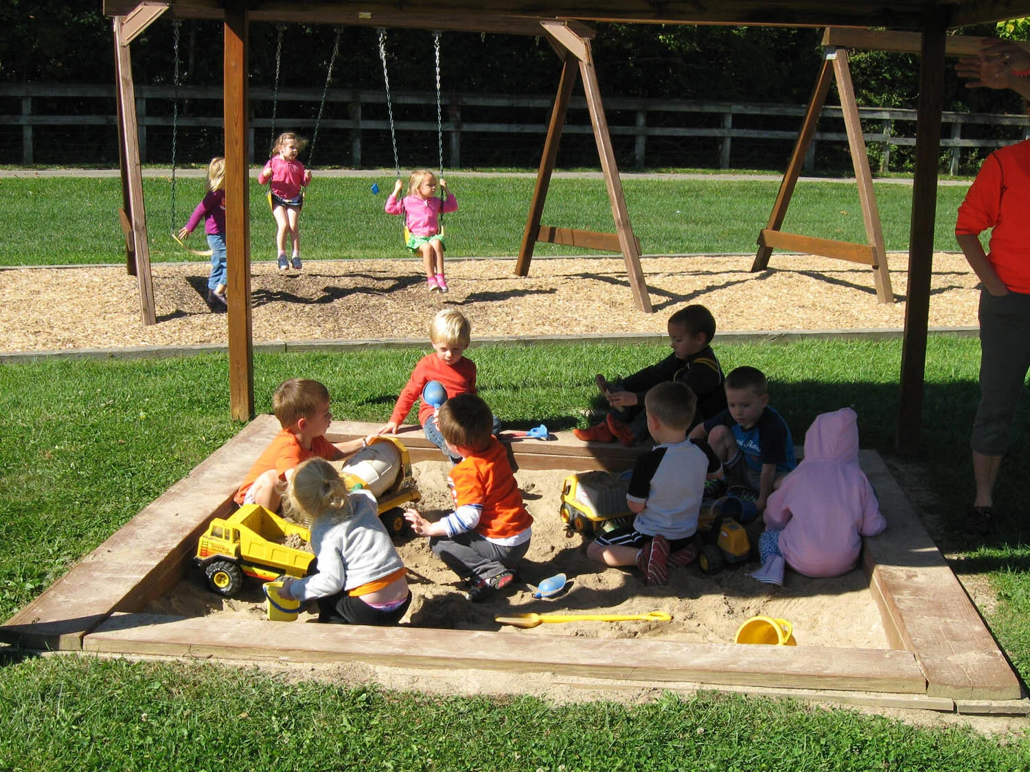 gingerbread-house-preschool-zionsville-playground-play-03.jpg
