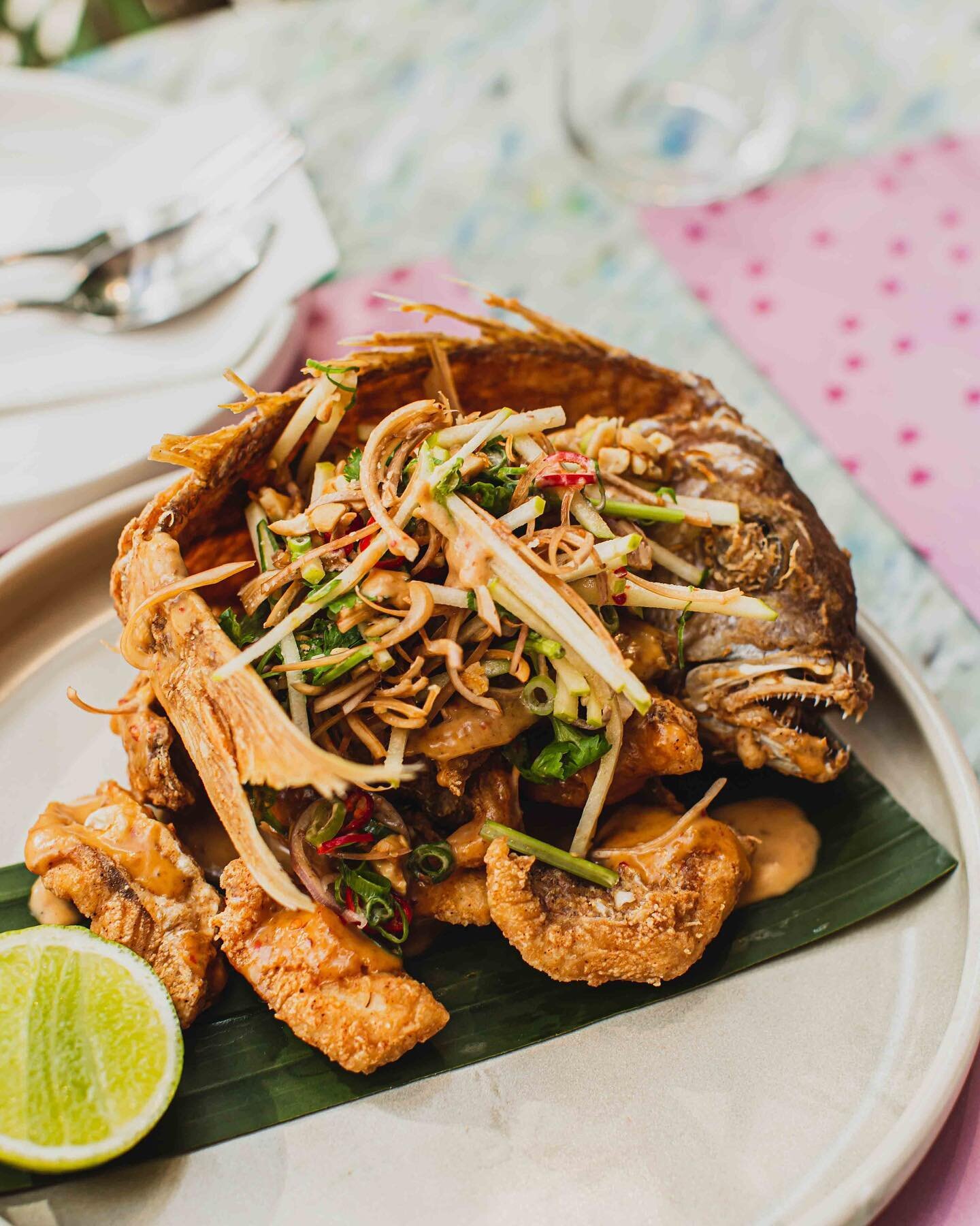 Fried whole reef fish, chilli shrimp &amp; coconut lime dressing, banana blossom, green apple, mint, coriander, cashew nut.
Chef @miss_bowyo 👩🏽&zwj;🍳 
Snapped by @rachaelbaskerville 📸
#pingpong #brisbane