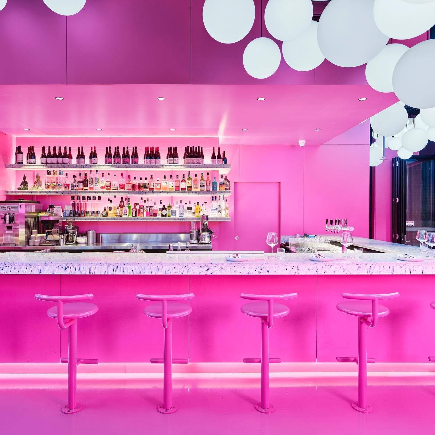 Step into a world of pure pink perfection. Pull up a stool at the bar and let us mix your favorite drinks.

👉 Book Your Table Now: sevenrooms.com/explore/pingpong/reservations

#pingpong #barlife #pinkdecor #cocktails #brisbanedining #nightlife #vib