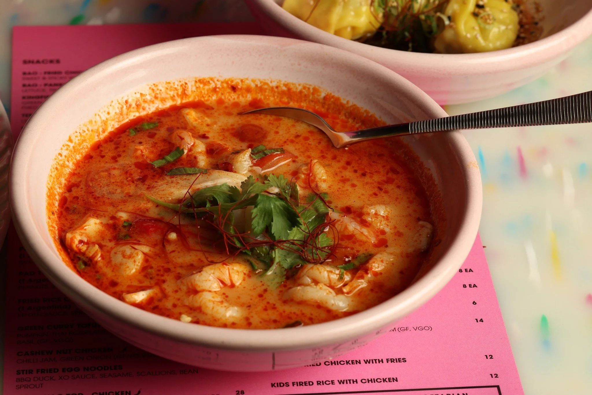 Rich and spicy tom yum soup brimming with tender shrimp and fragrant herbs.

Reserve your spot: https://www.sevenrooms.com/explore/pingpong/reservations/create/search

#pingpong #tomyumsoup #seafood #foodie