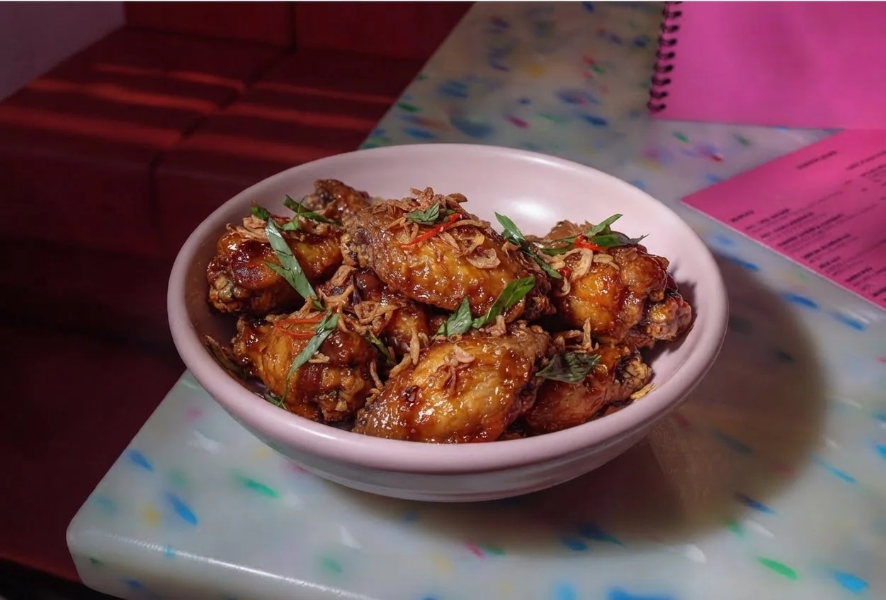 Take your tastebuds on a trip with our crispy Chicken Wings, smothered in a sticky tamarind caramel and finished with aromatic herbs.

Tables are going quickly, book your spot now!
www.sevenrooms.com/explore/pingpong/reservations/create/search

#chic