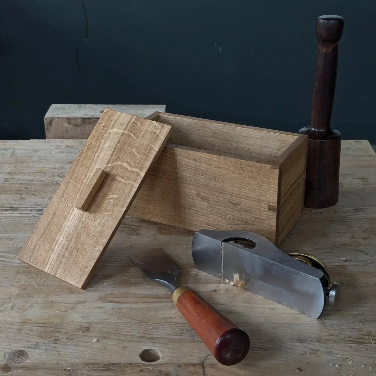 I am running some dovetail box classes next year alongside my popular stool making classes. You'll get to learn how to use hand tools with precision to make these iconic woodworking joints. It's very fun and you get to take home a beautiful box you'v