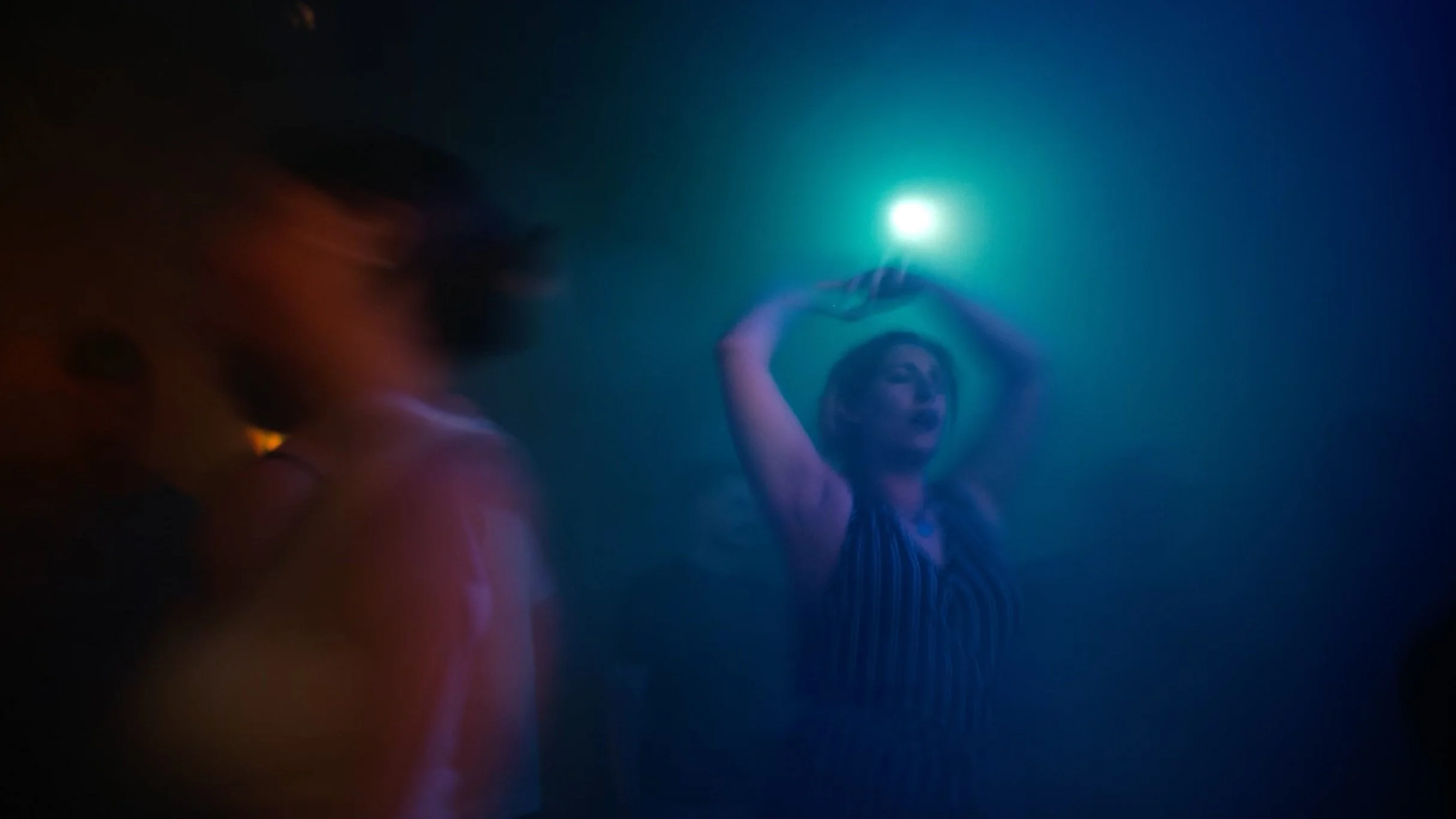 Nora, Instandhaltungsmechanikerin