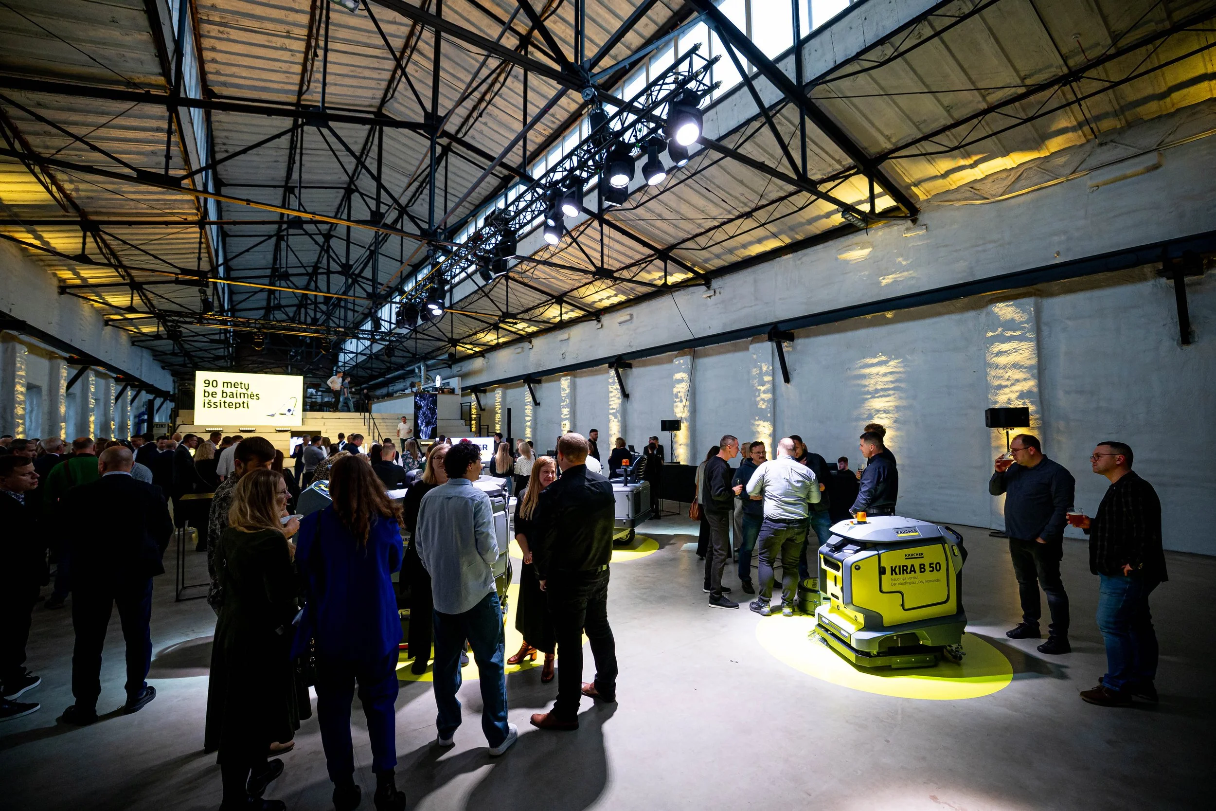 LUKAS BARTKUS PIC. -20251023_1635-7080-102_LBA_7080_LBA_7080.jpg