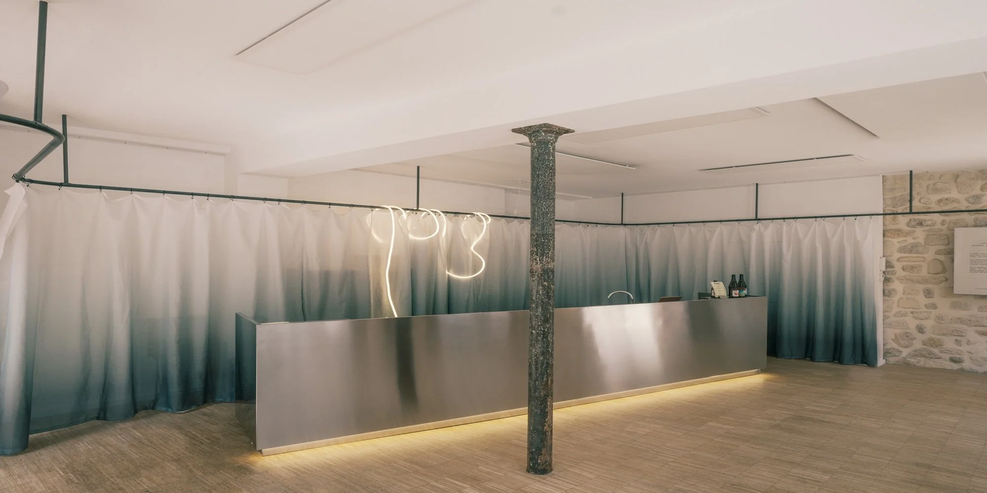 FUMO : Designing Atmosphere for an  Ice Cream Pop-Up