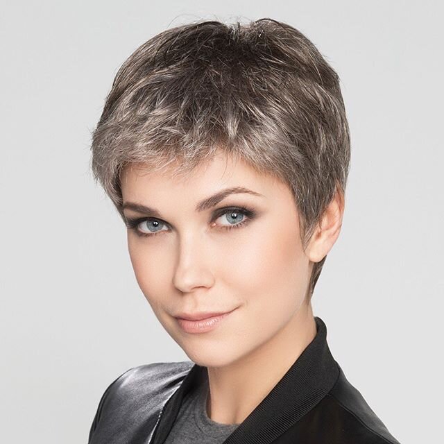 Another short synthetic piece now available at Amare . This is a great wig for anyone starting chemotherapy as it is so easy to maintain. Call Michelle for your free consultation on 0873843845 
#chemotherapy #radiotherapy #oncology #alopecia #munster