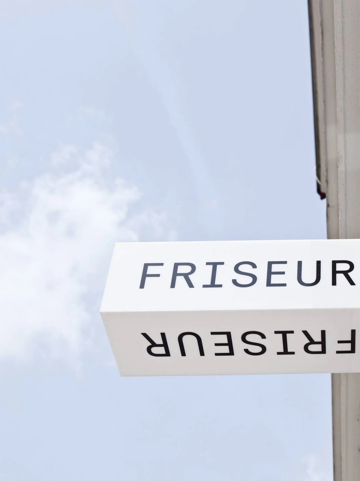 Noch auf der Suche nach deinem Friseur?

Manchmal braucht es nur einen guten Schnitt.
Und jemanden, der versteht, was zu dir passt.

Buche deinen Termin online. 
Link in Bio 🤍 Wir freuen uns auf Dich!

&bull;
&bull;
#fellsalon #friseur #graz #hairst