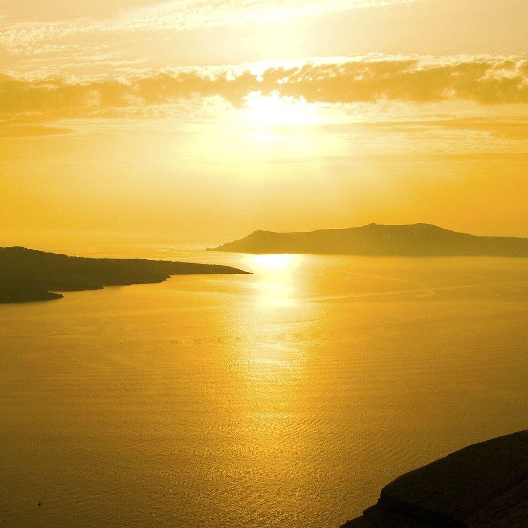 Afternoon light Santorini Caldera