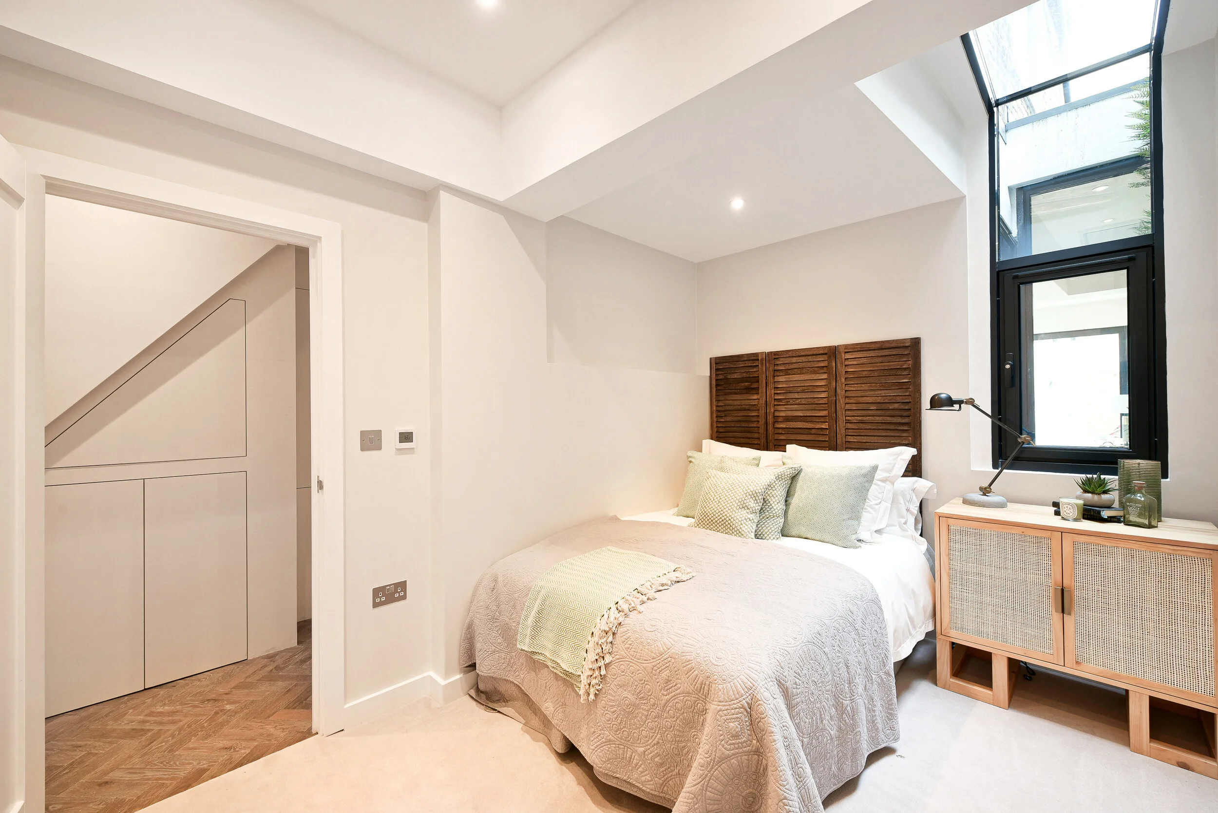 129 Stephendale Road ph3-2.jpg