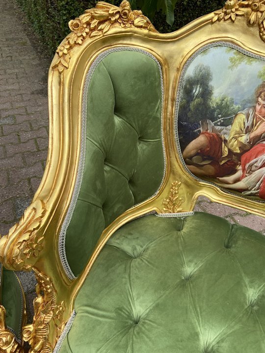 Set-two-unique-bx78e9rgx78e9res-French-Louis-full-4o-720-42d9575b-d2d2d2.jpg
