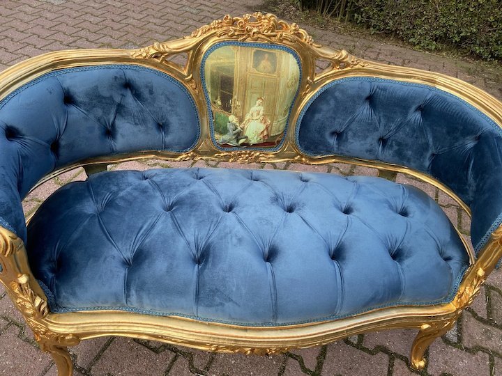 French-Louis-XVI-Style-Blue-Tufted-full-9o-720-7dc7213a-d2d2d2.jpg