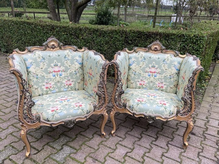French-Louis-XVI-style-sofa-x782b-full-14o-720-034d026c-d2d2d2.jpg