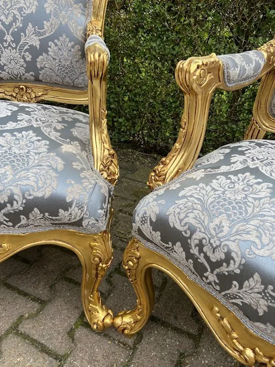 Handcrafted-French-Louis-XVI-Style-Gold-full-11o-720-b376e401-d2d2d2.jpg