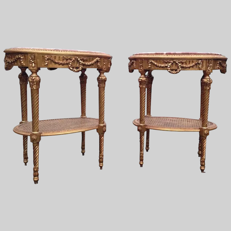 French-Louis-XVI-Style-Side-Table-pic-1A-720-10.10-7b588af1-d2d2d2-2.png