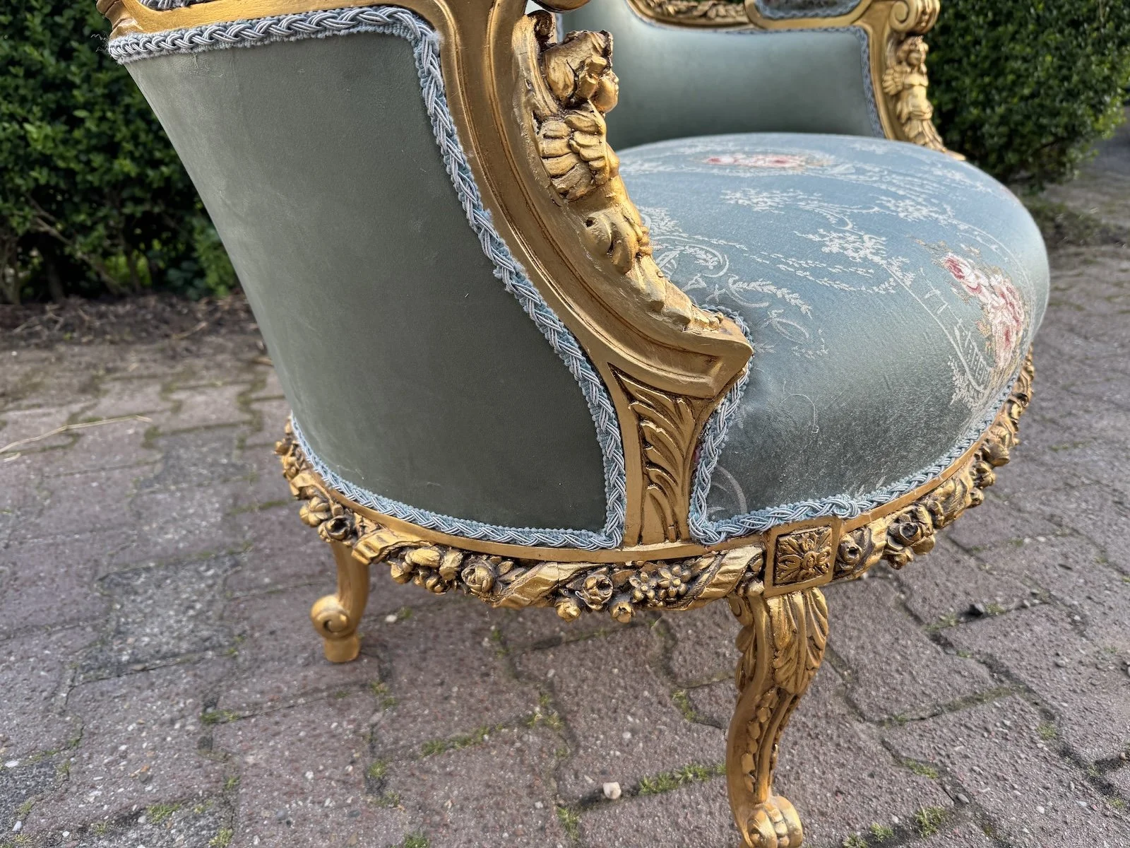 Sofa176a7.JPG