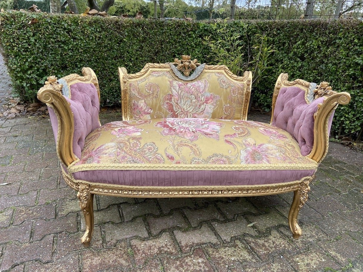 Sofa63a7.jpg