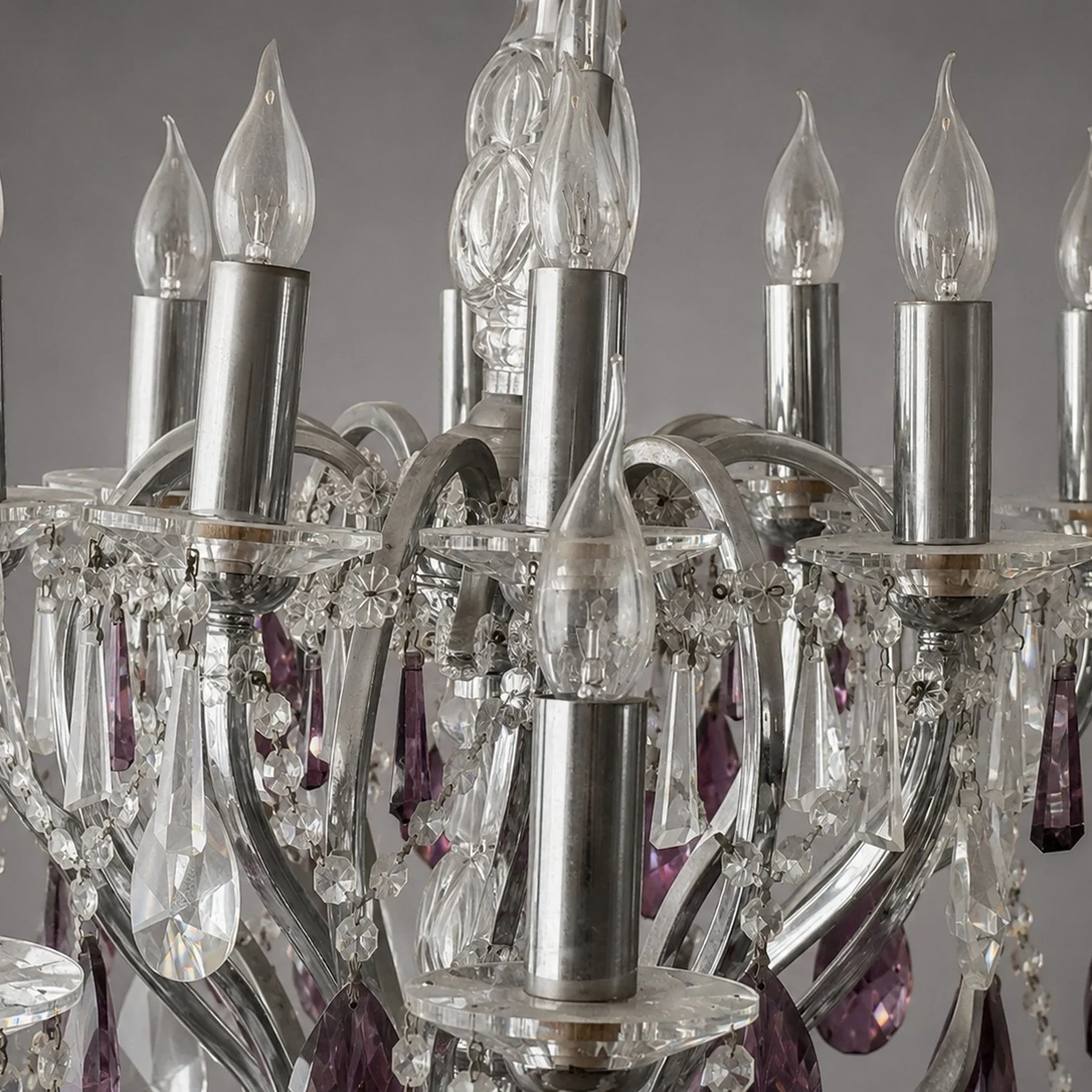 chandelier_1531x1531_09.jpg