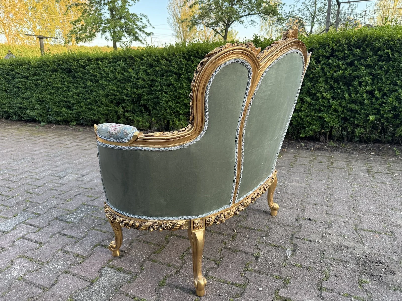 Sofa176a13.JPG