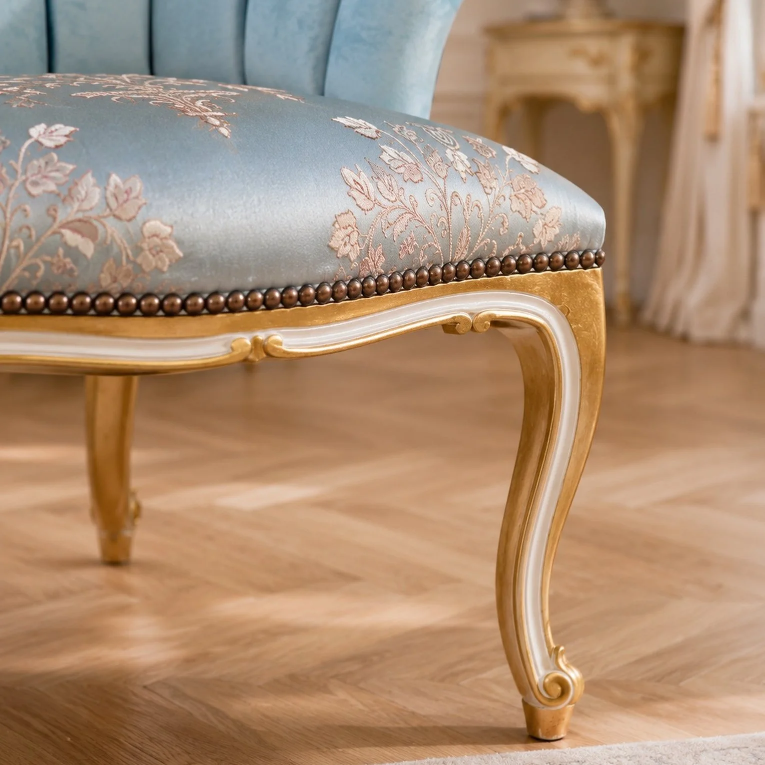 Chairs11a29.jpg