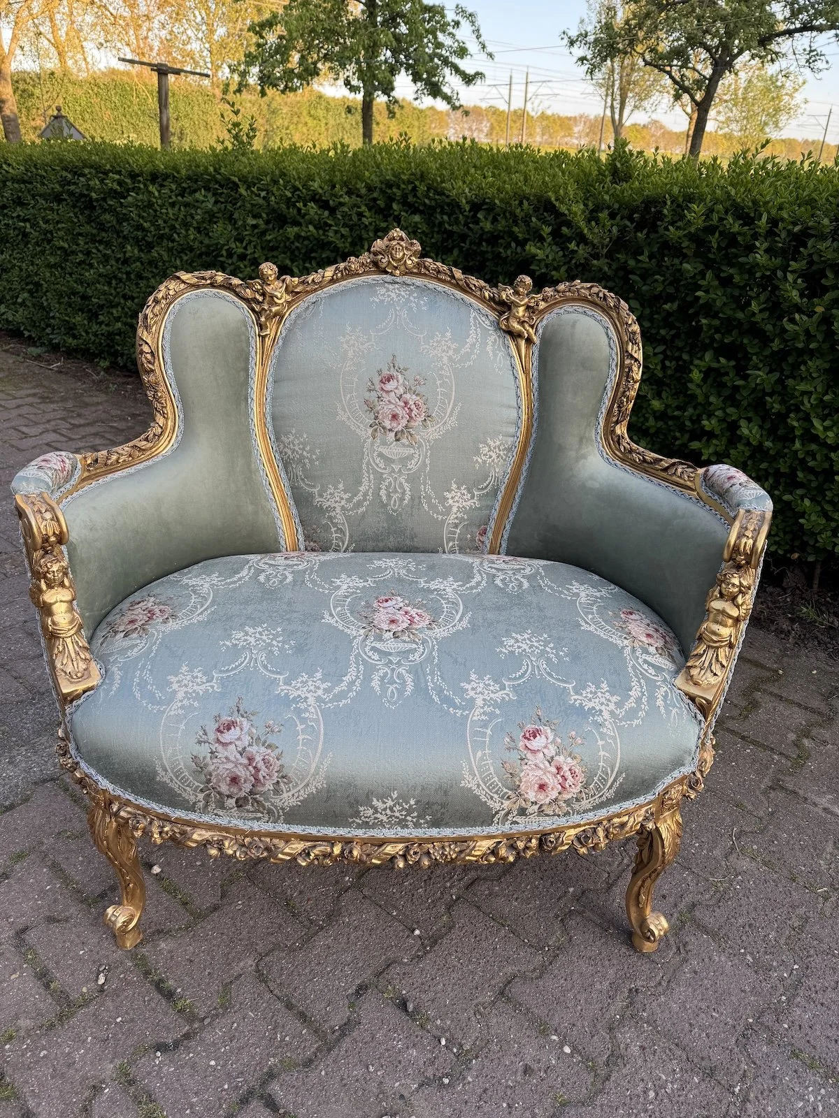 Sofa176a11.JPG
