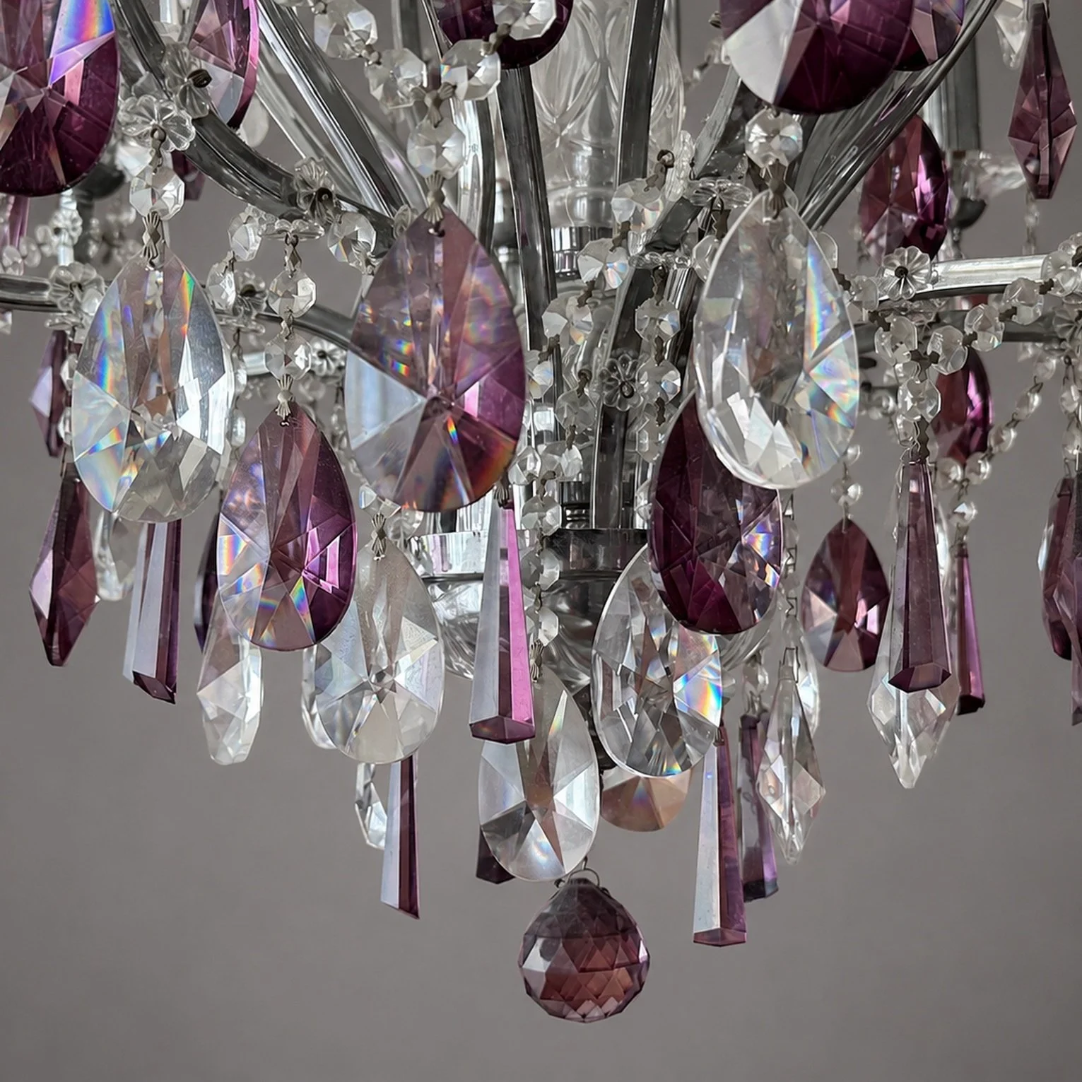 chandelier_1531x1531_06.jpg