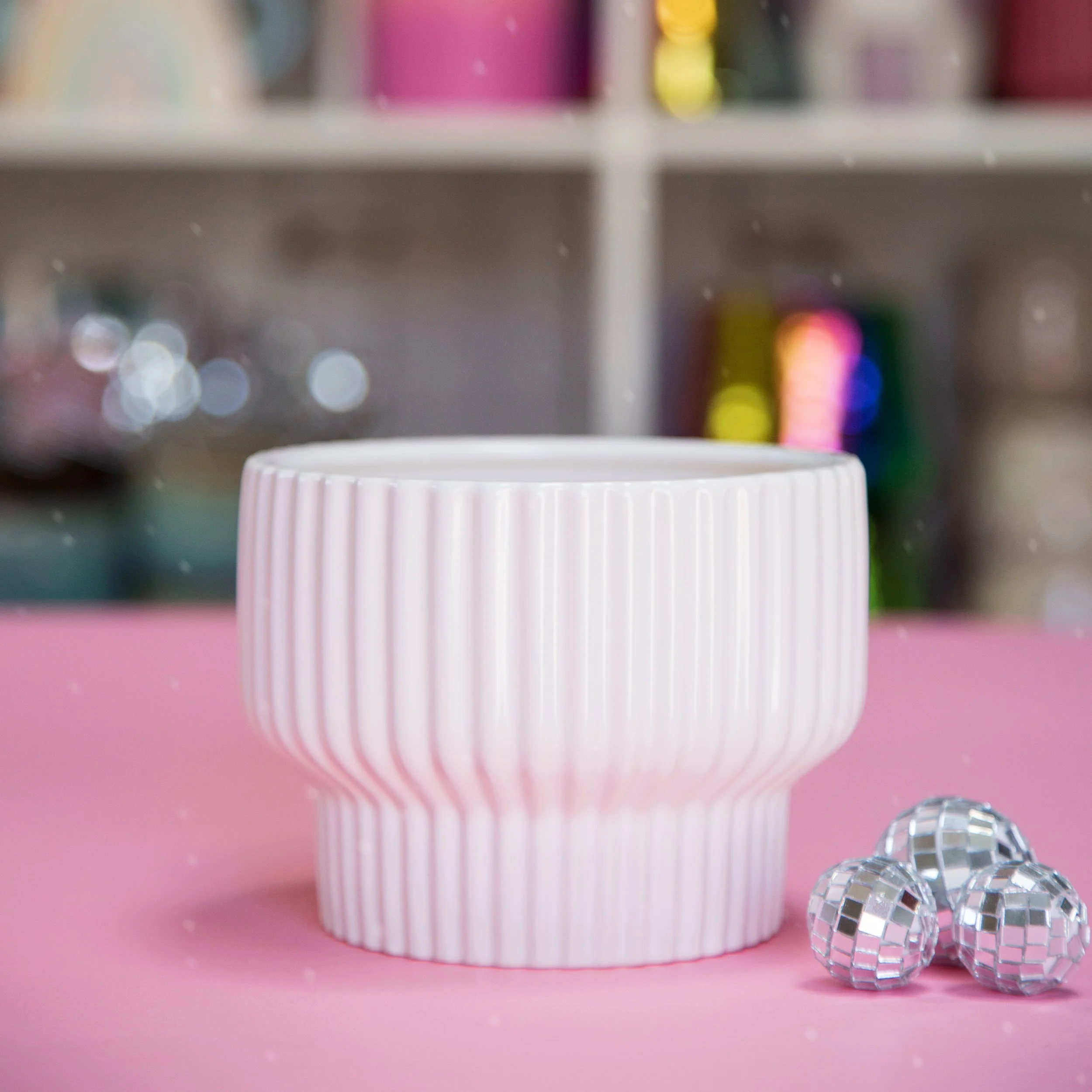 White Presley Pedestal Pot