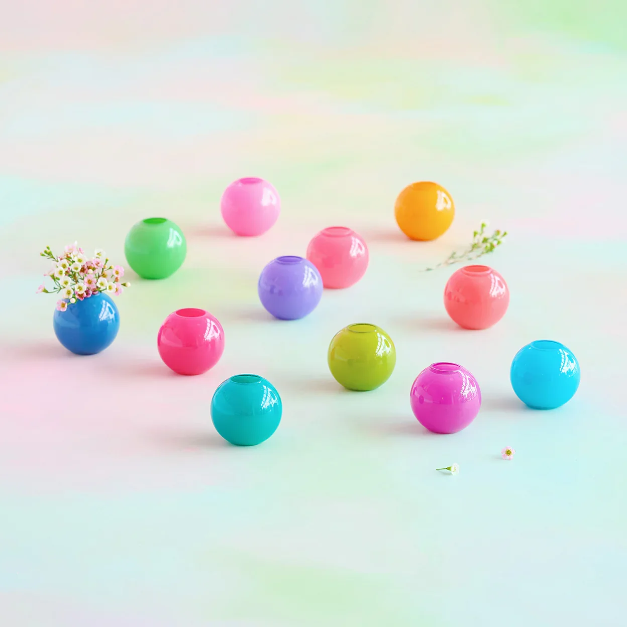 Small Sugar Plum Ball Vase - Propagation Rainbow Assortment