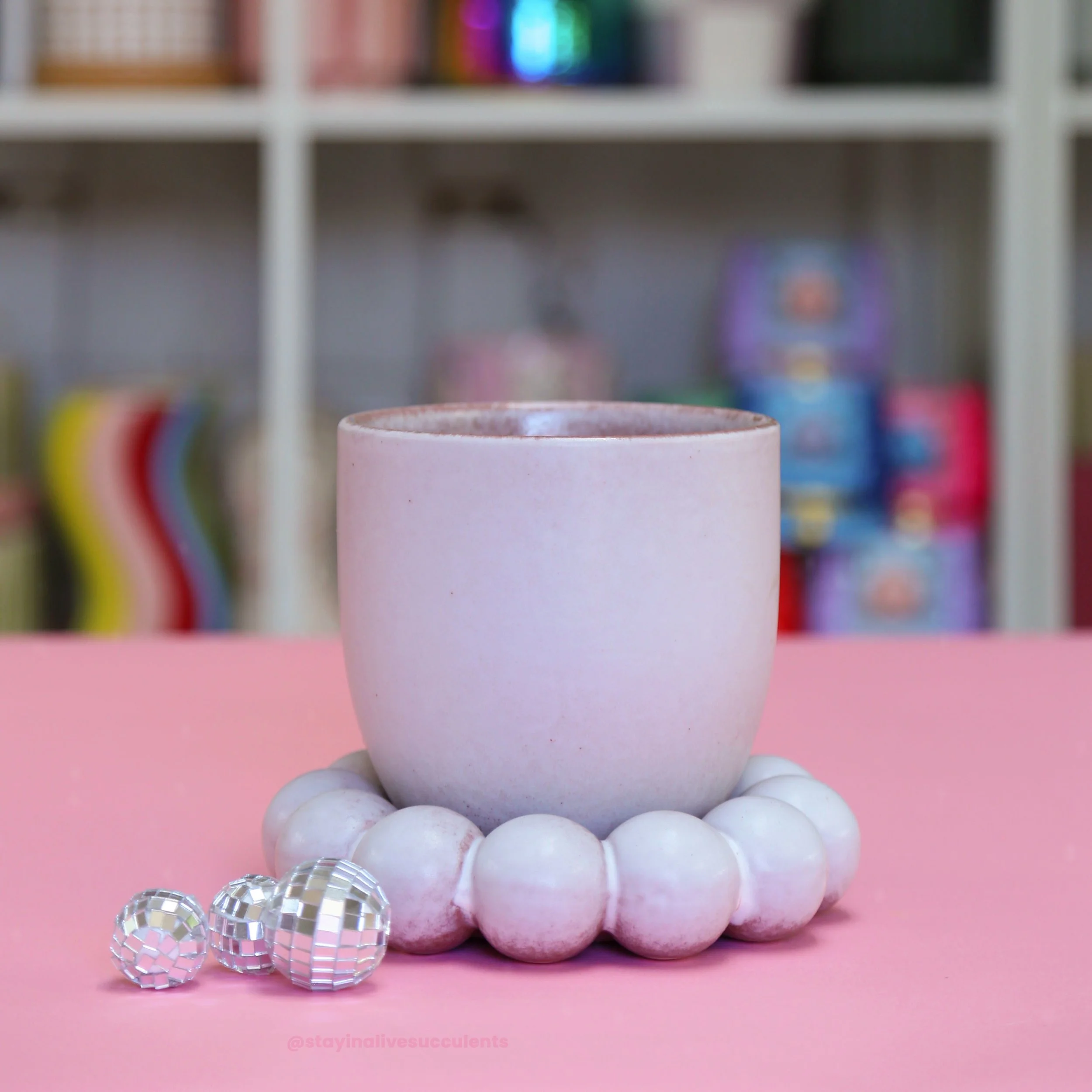 Lilac Pearl Pot with Saucer