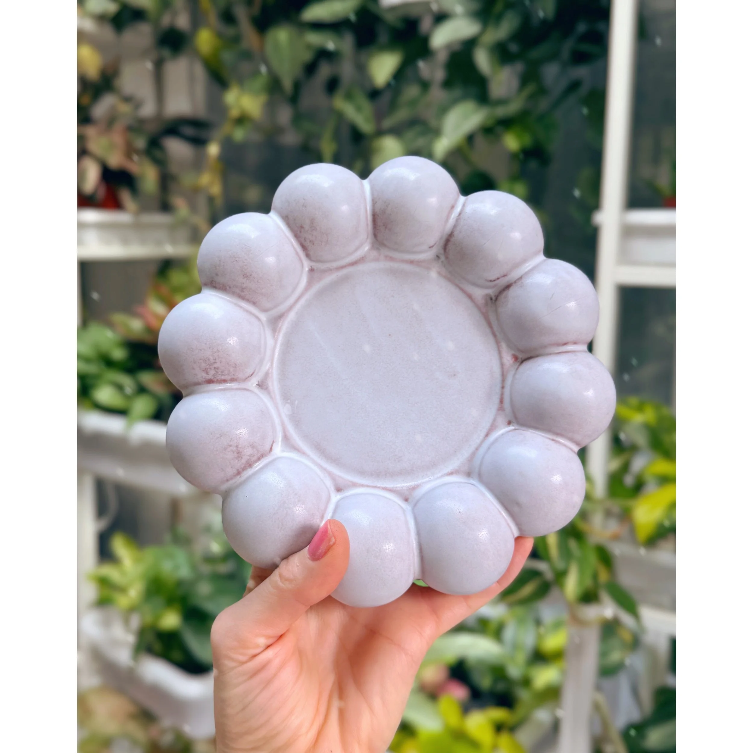 Lilac Pearl Pot with Saucer 5"