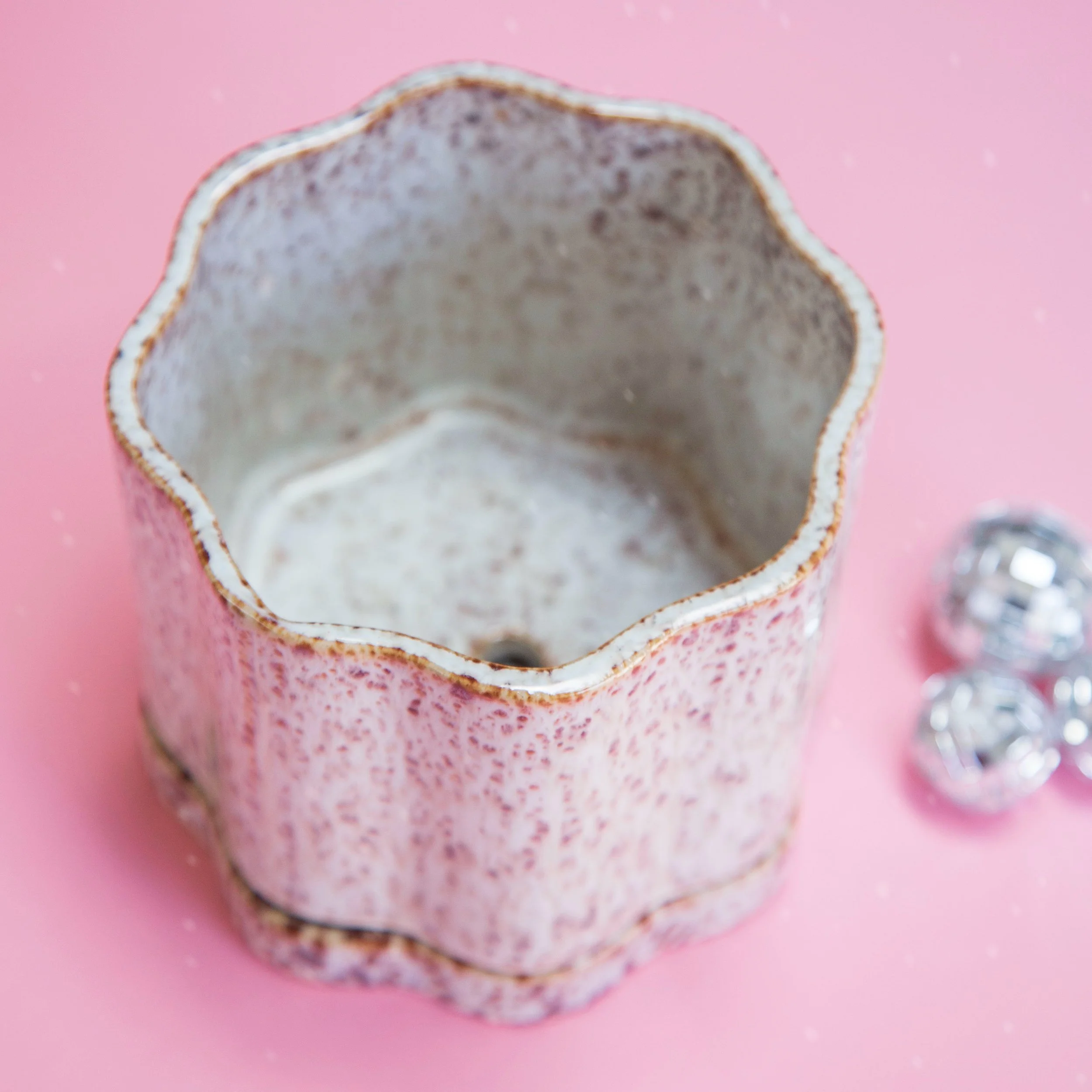 Avenell Pot with Saucer