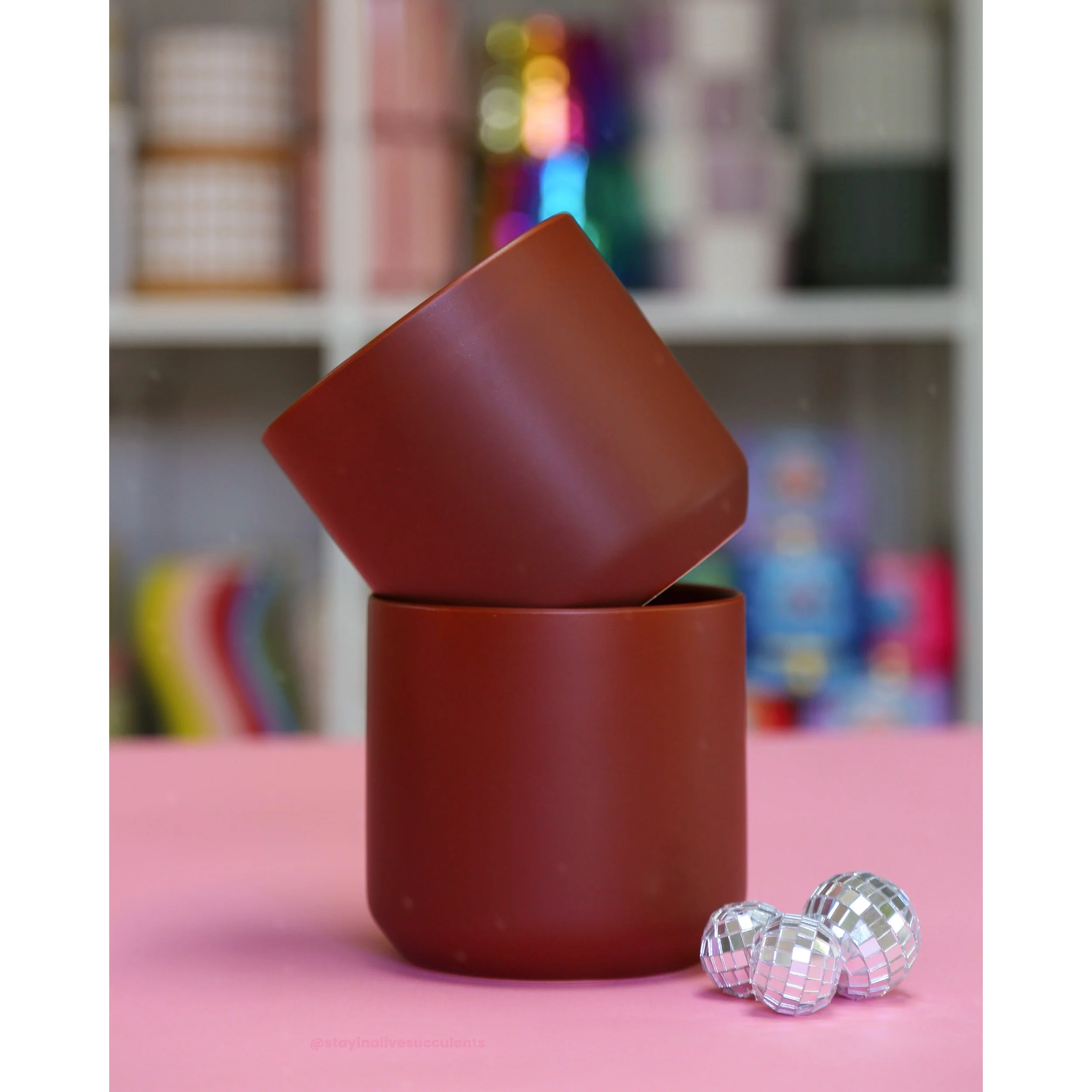 Dark Brown Kendall Pot