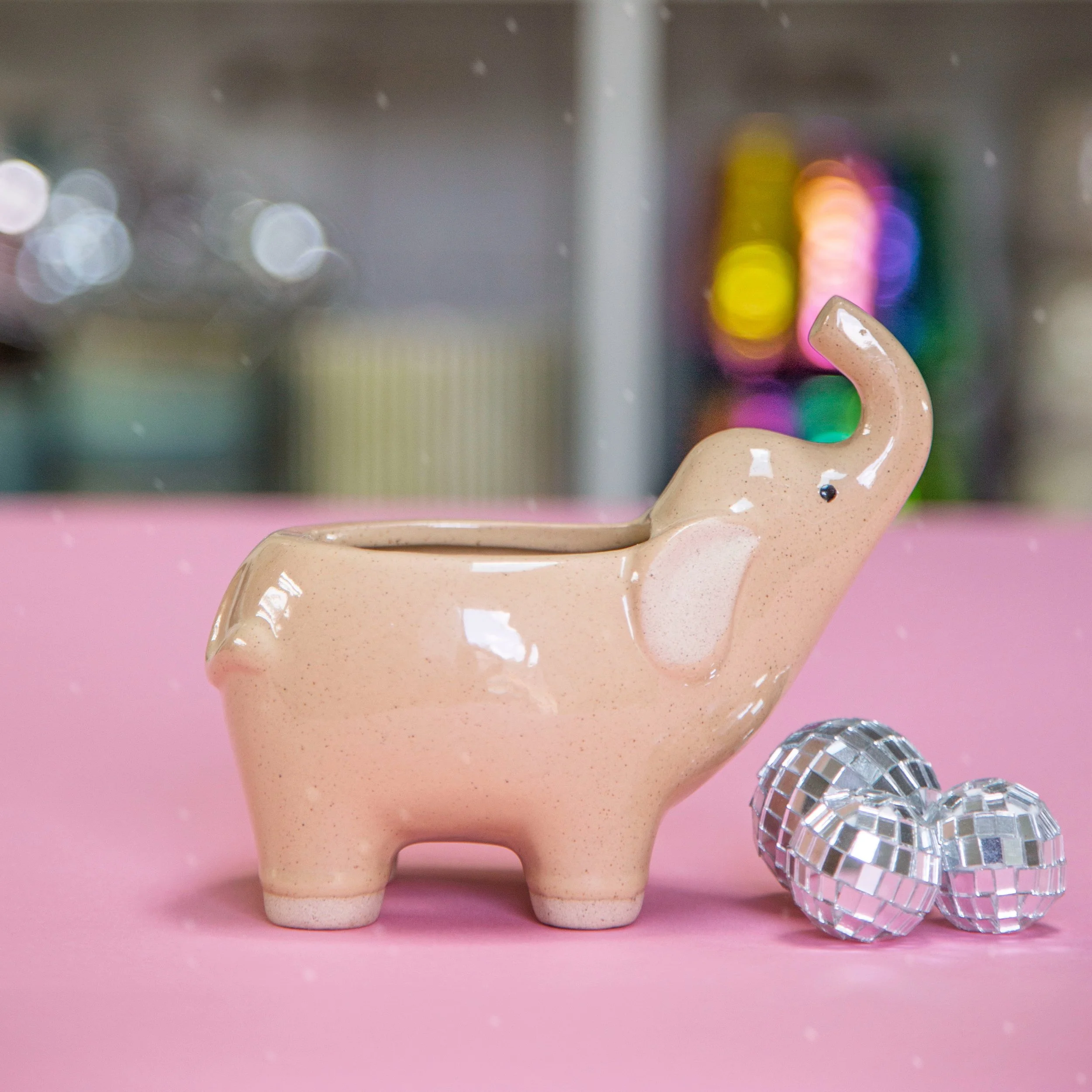 Elephant Pot - Sand