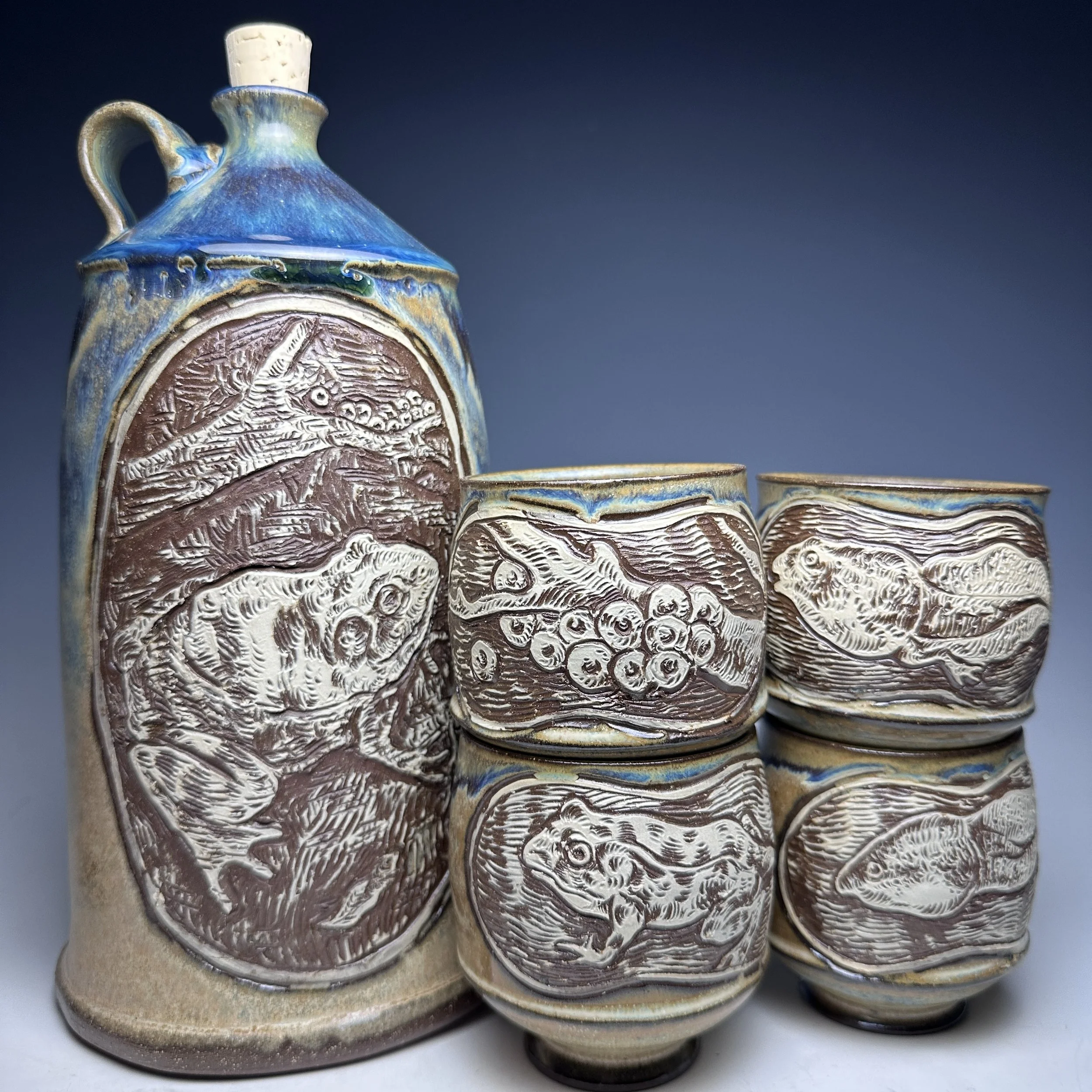 Hand Carved Bourbon Set (Frog)